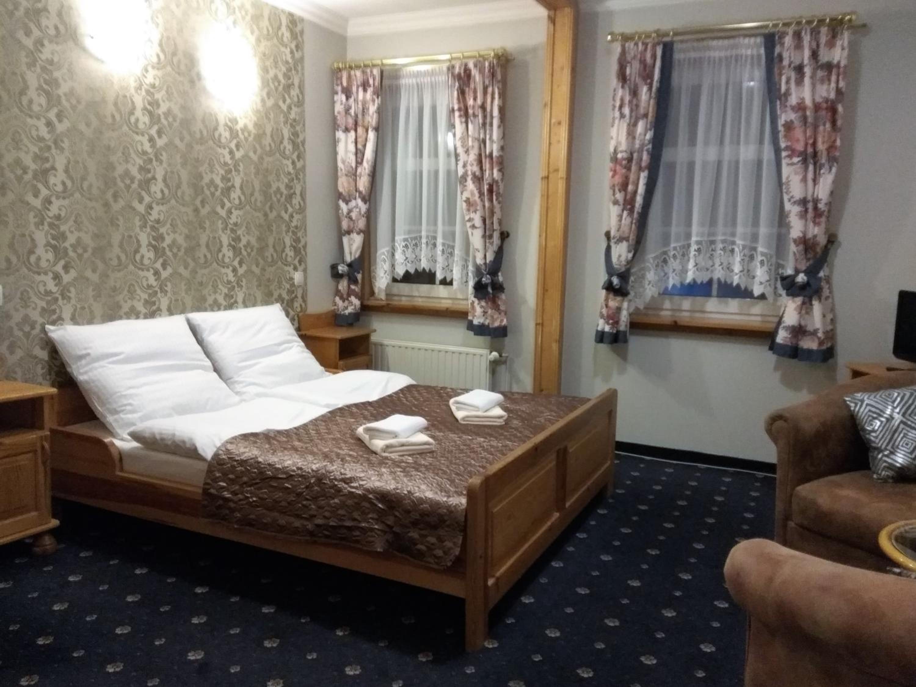 Double Room with Private Bathroom photo 1
