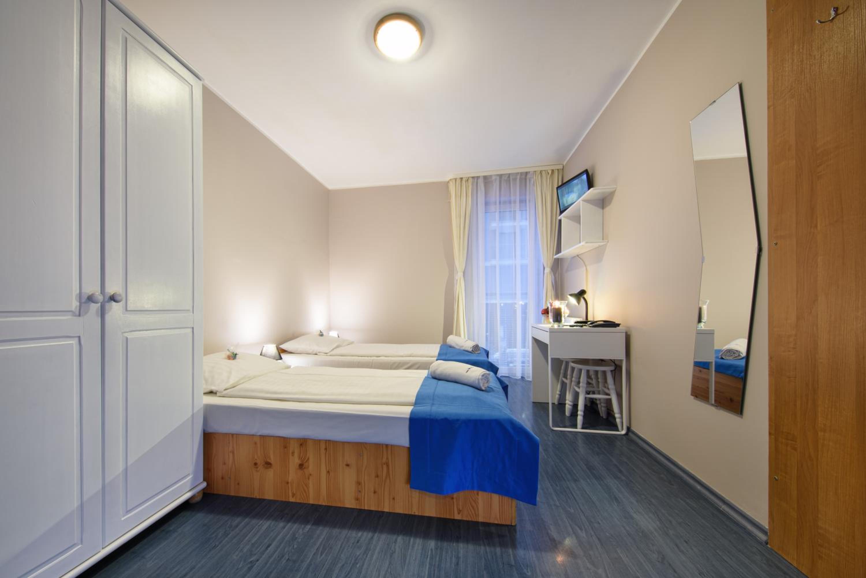 Double or Twin Room - Photo 24