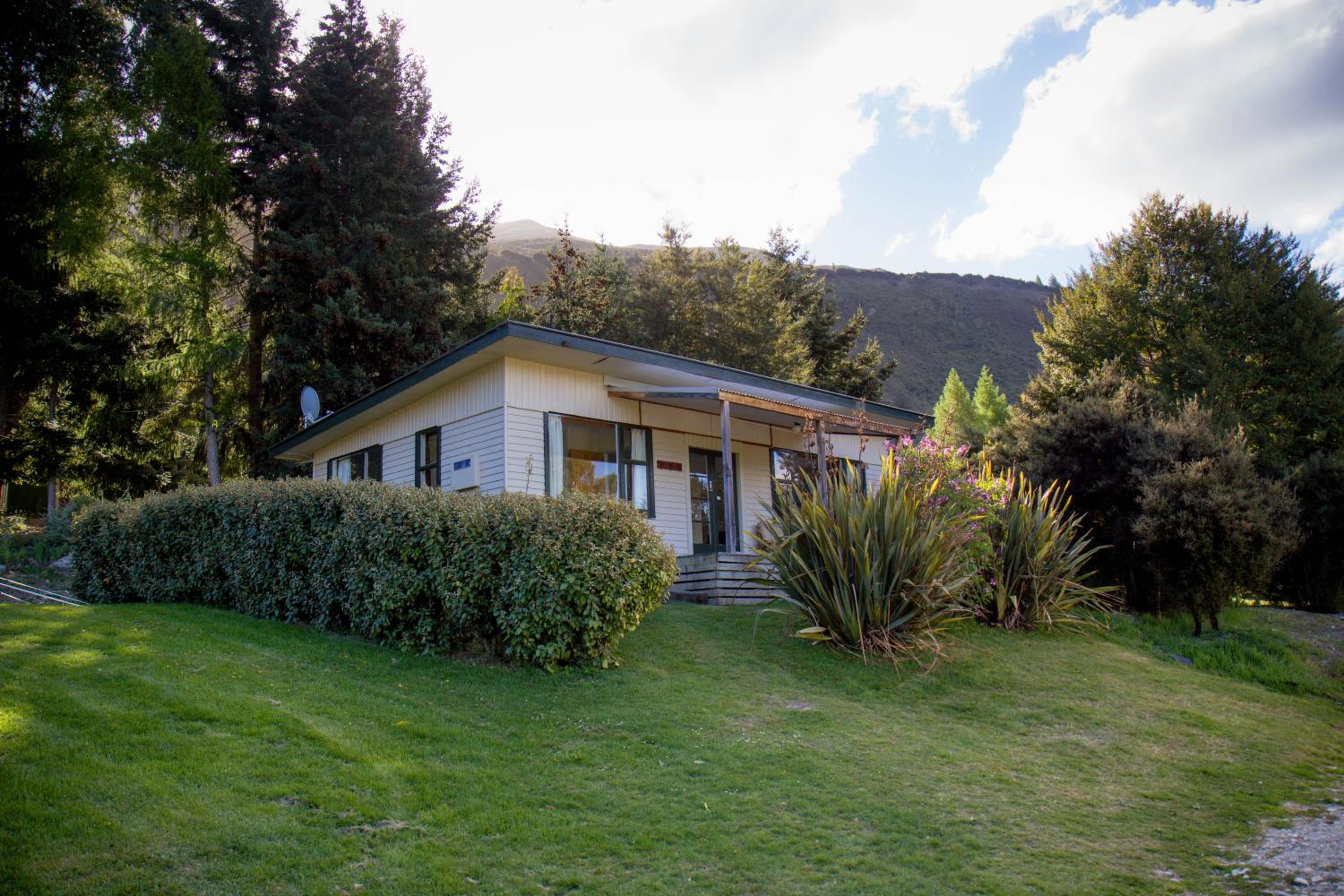 Two-Bedroom Cottage (Large) photo 1