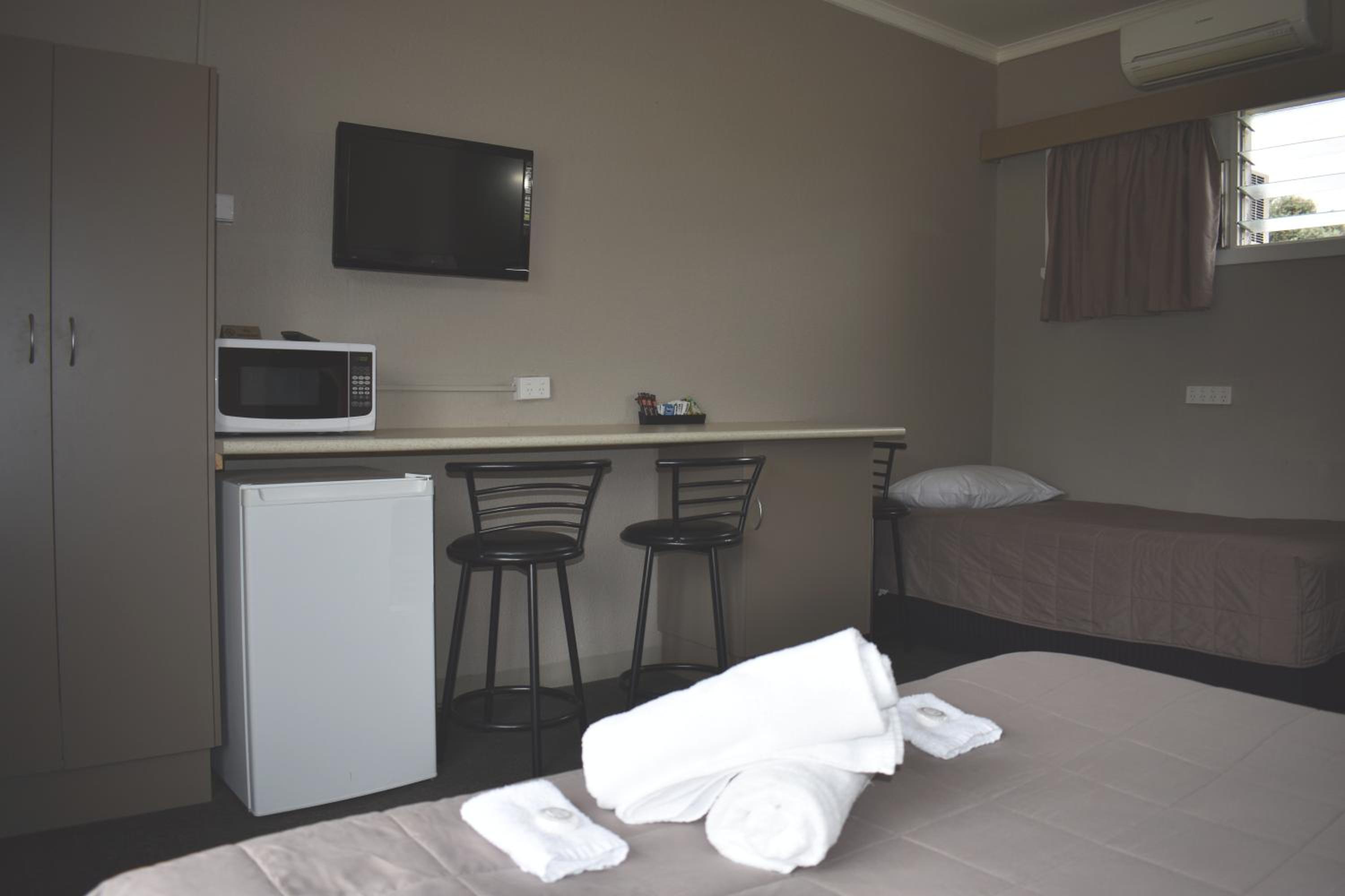 Standard Twin Room 3 star photo 2