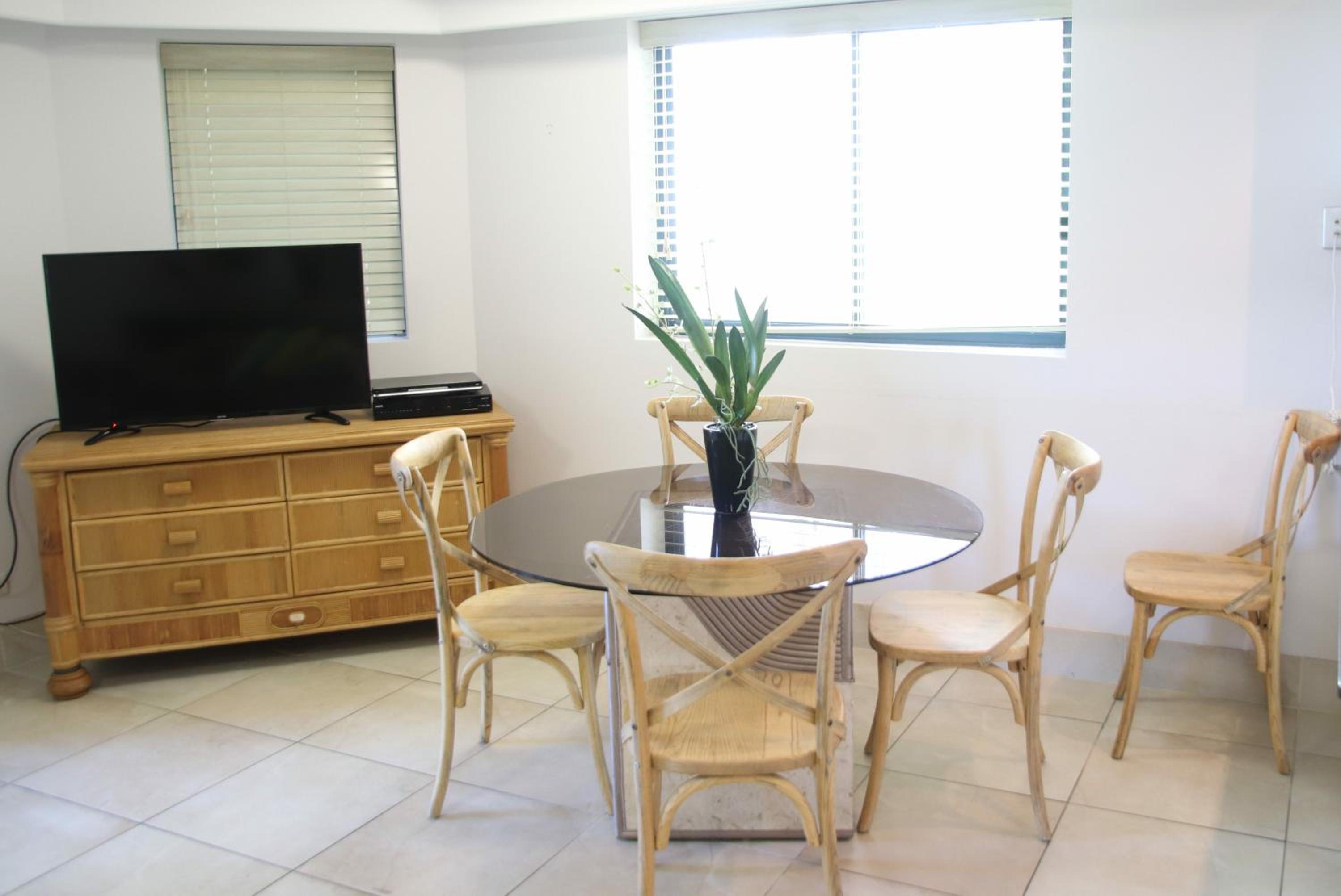 Two-Bedroom Apartment (Free WIFI Access) photo 3
