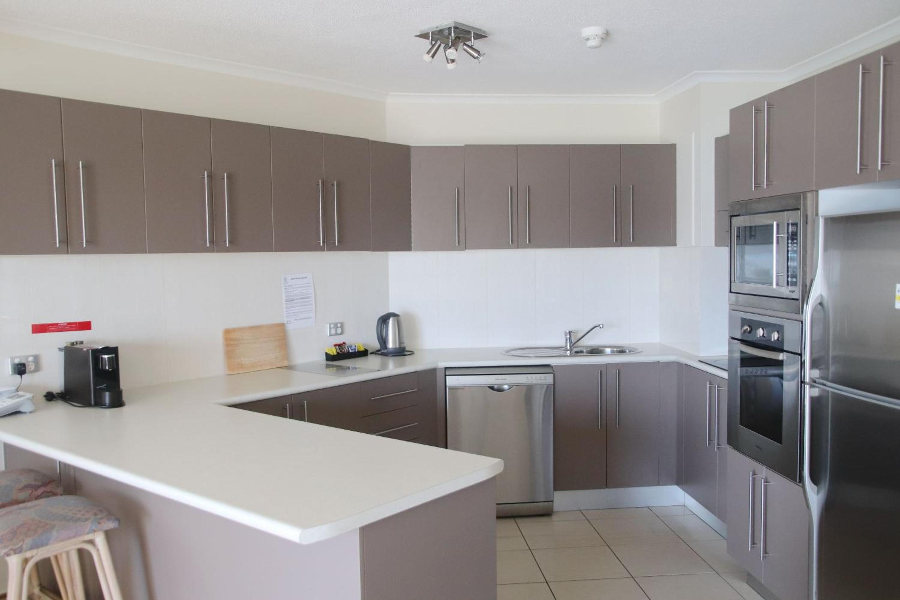Sea View Two Bedroom Apartment (Free WIFI access) photo 3