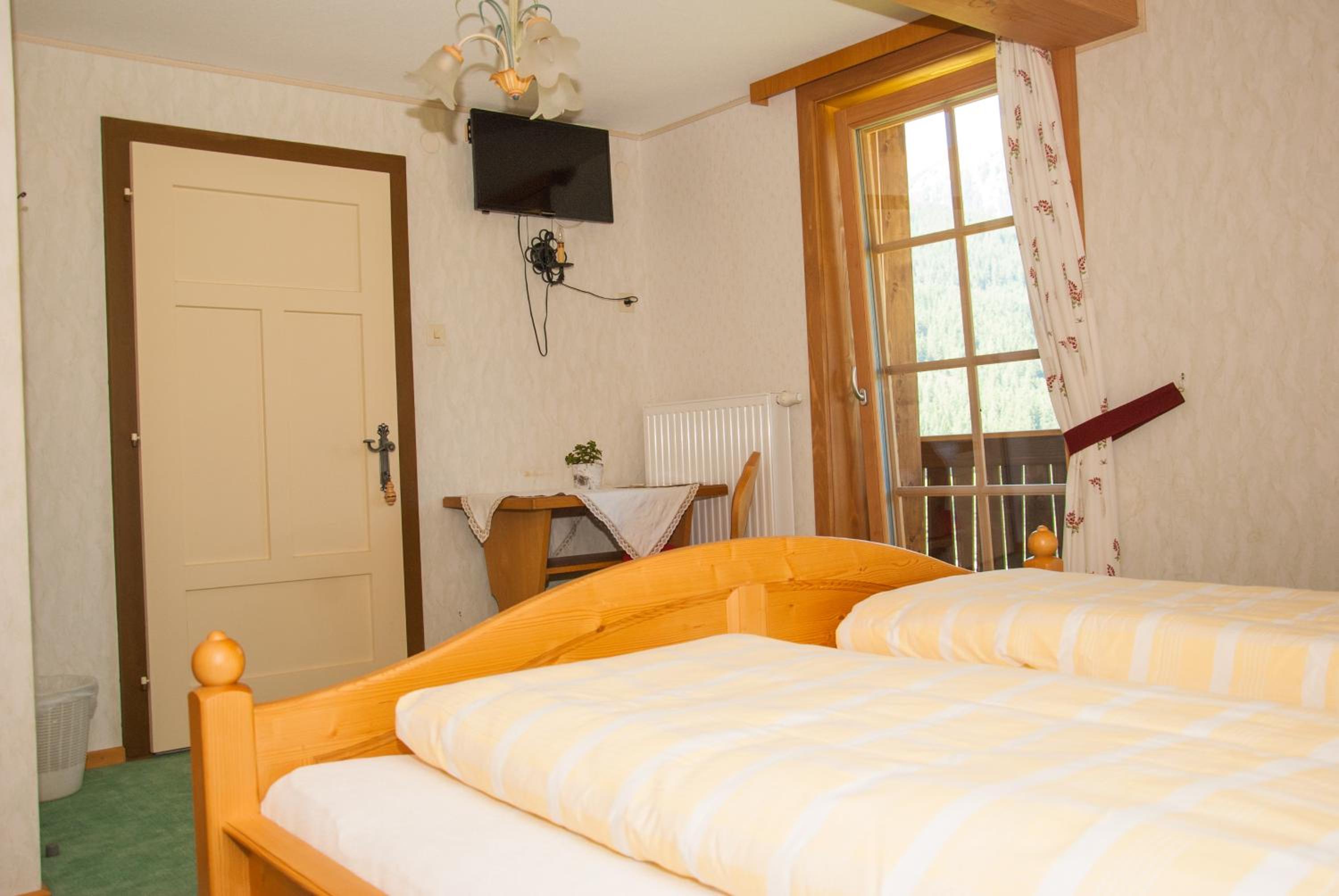 Double Room with Mountain View photo 2