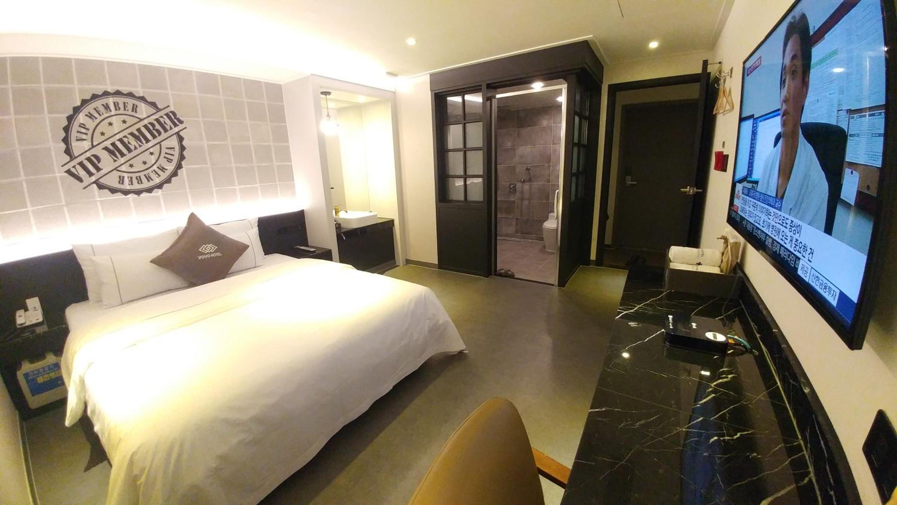 Double Room - Photo 42