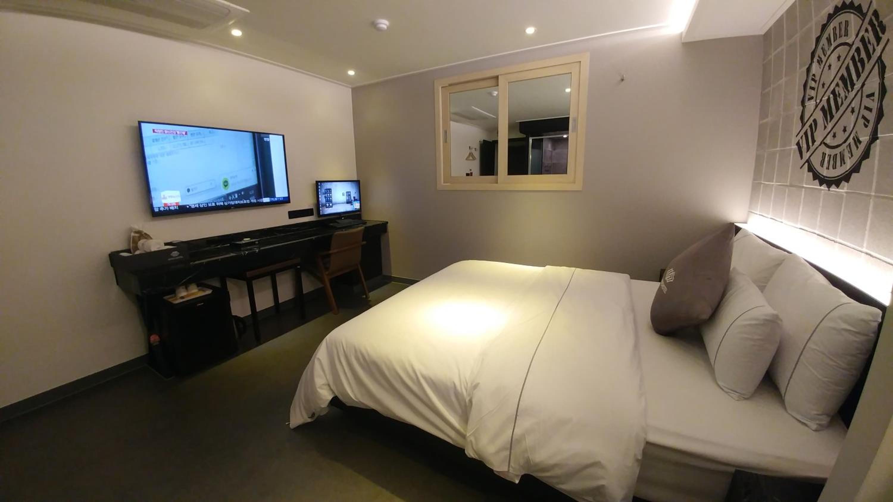 Double Room - Photo 19