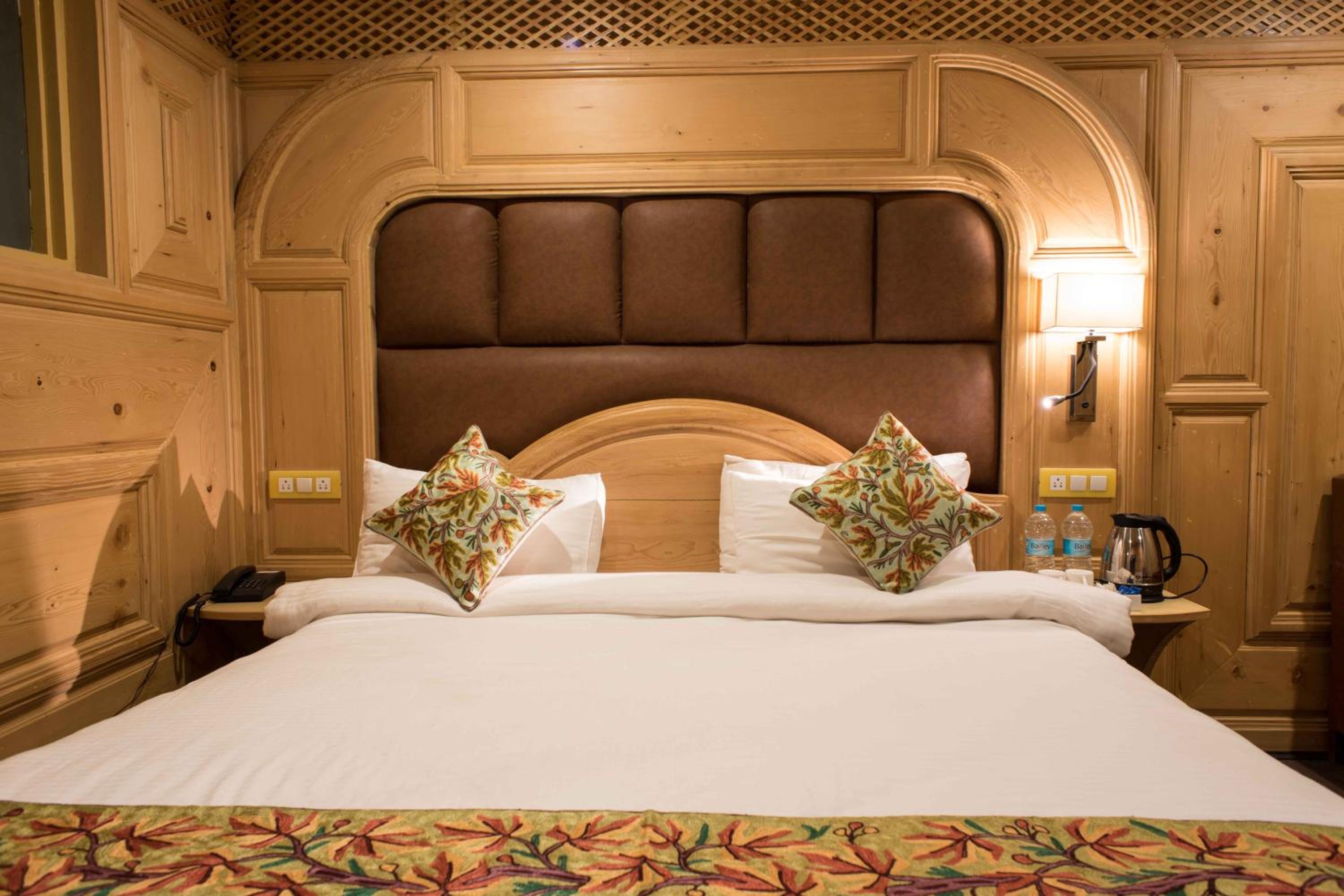 Deluxe Double Room photo 3