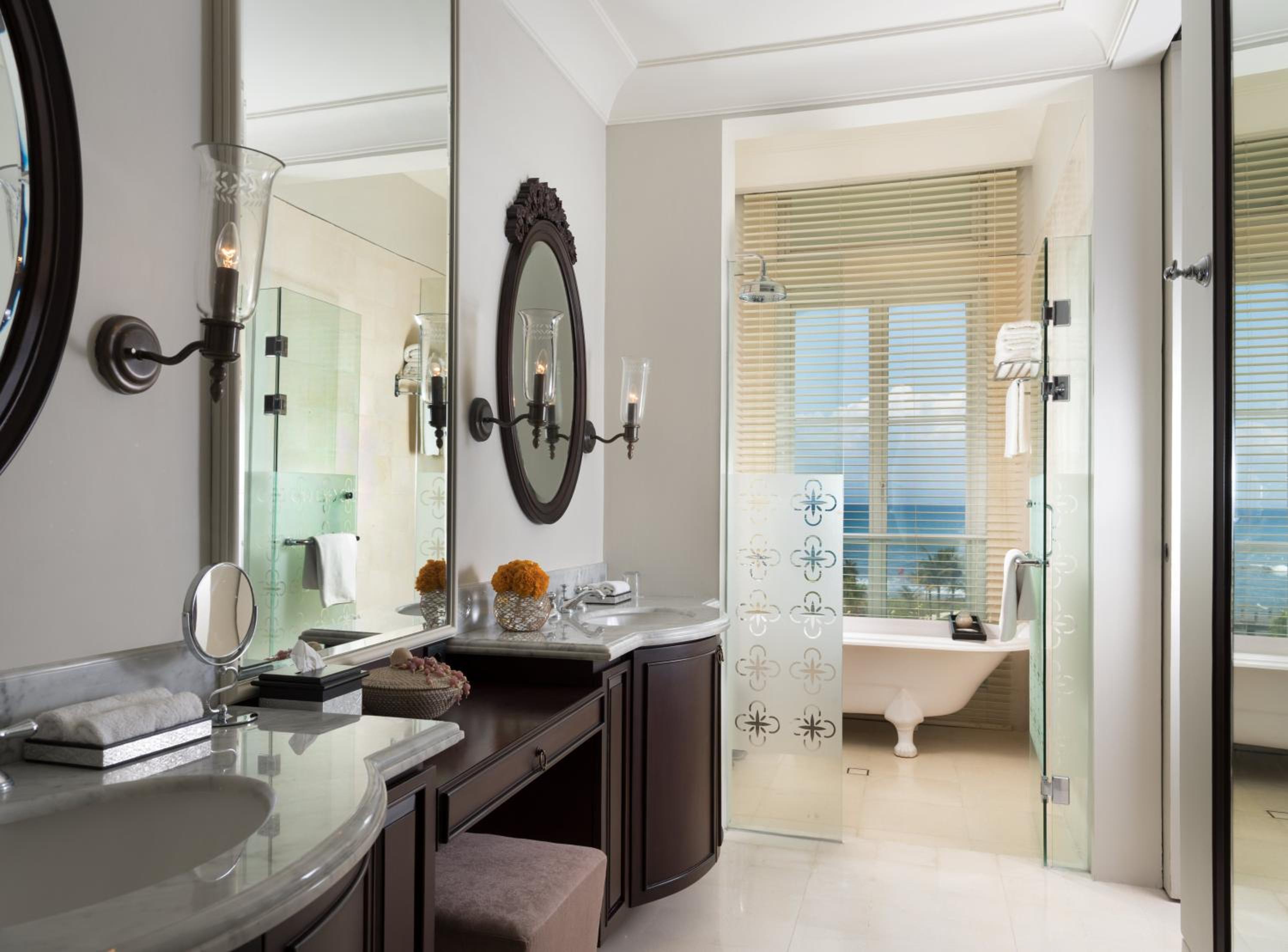Twin Suite with Ocean View photo 3