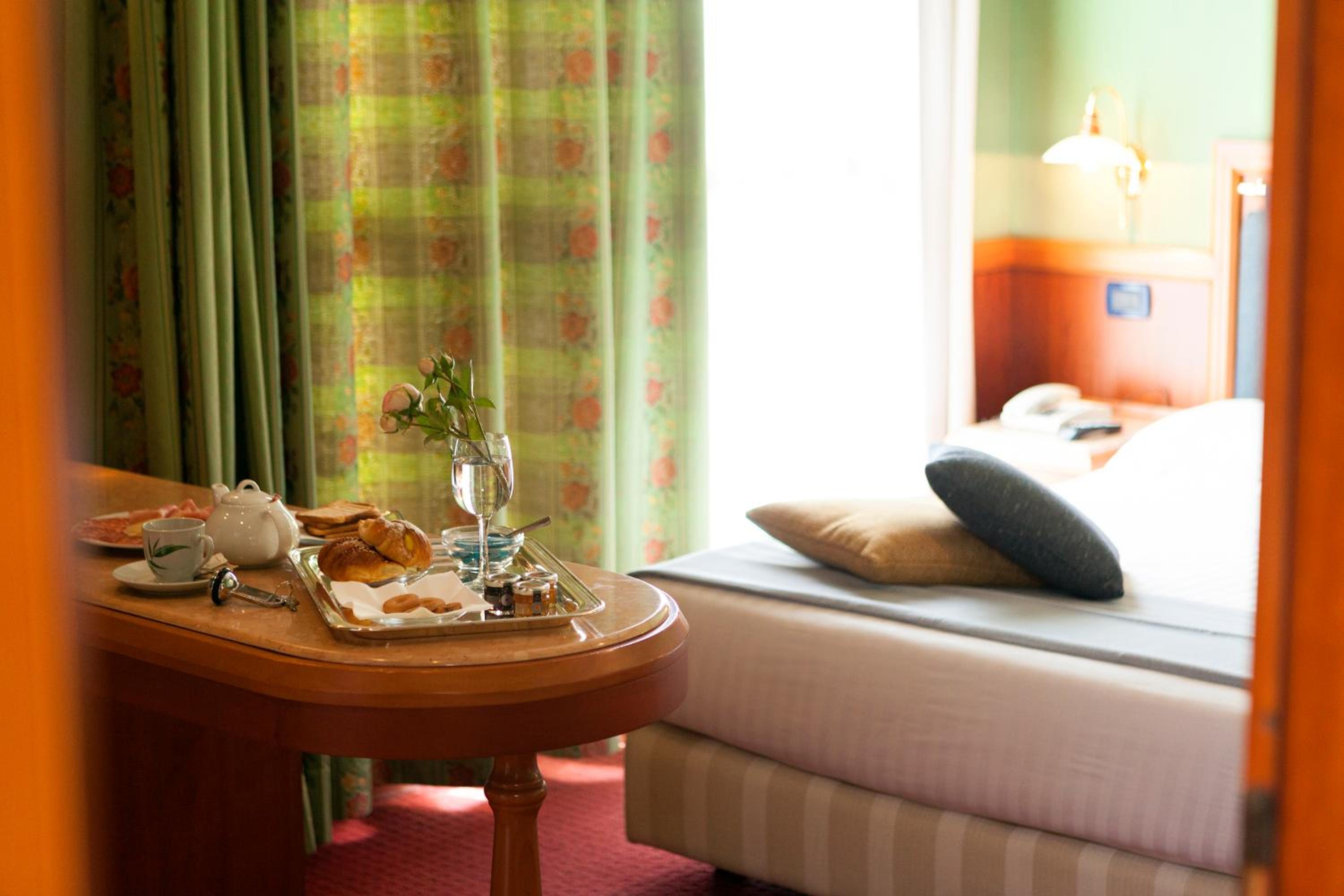 Double Room - Photo 5
