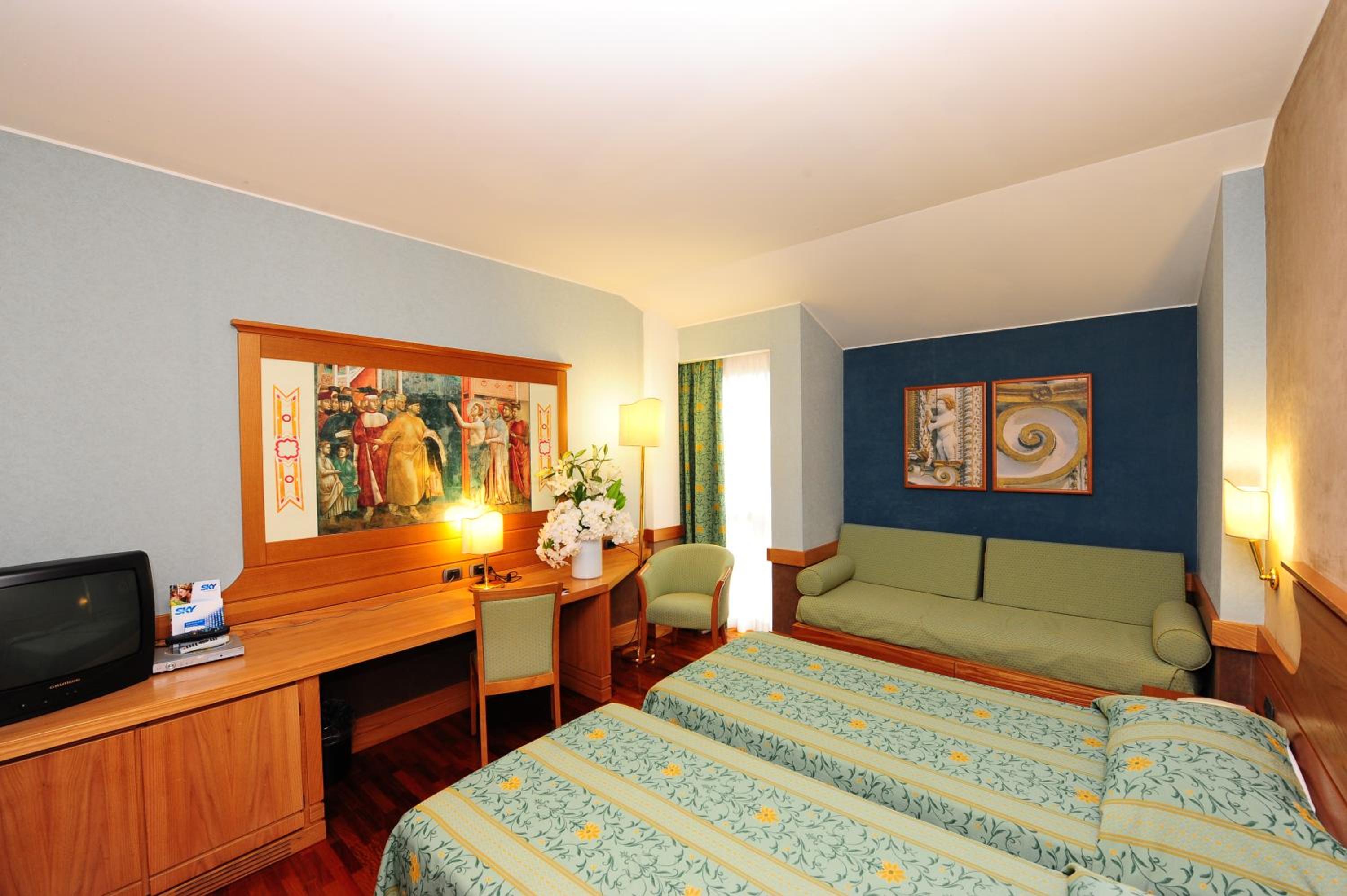 Superior Double or Twin Room - Photo 4