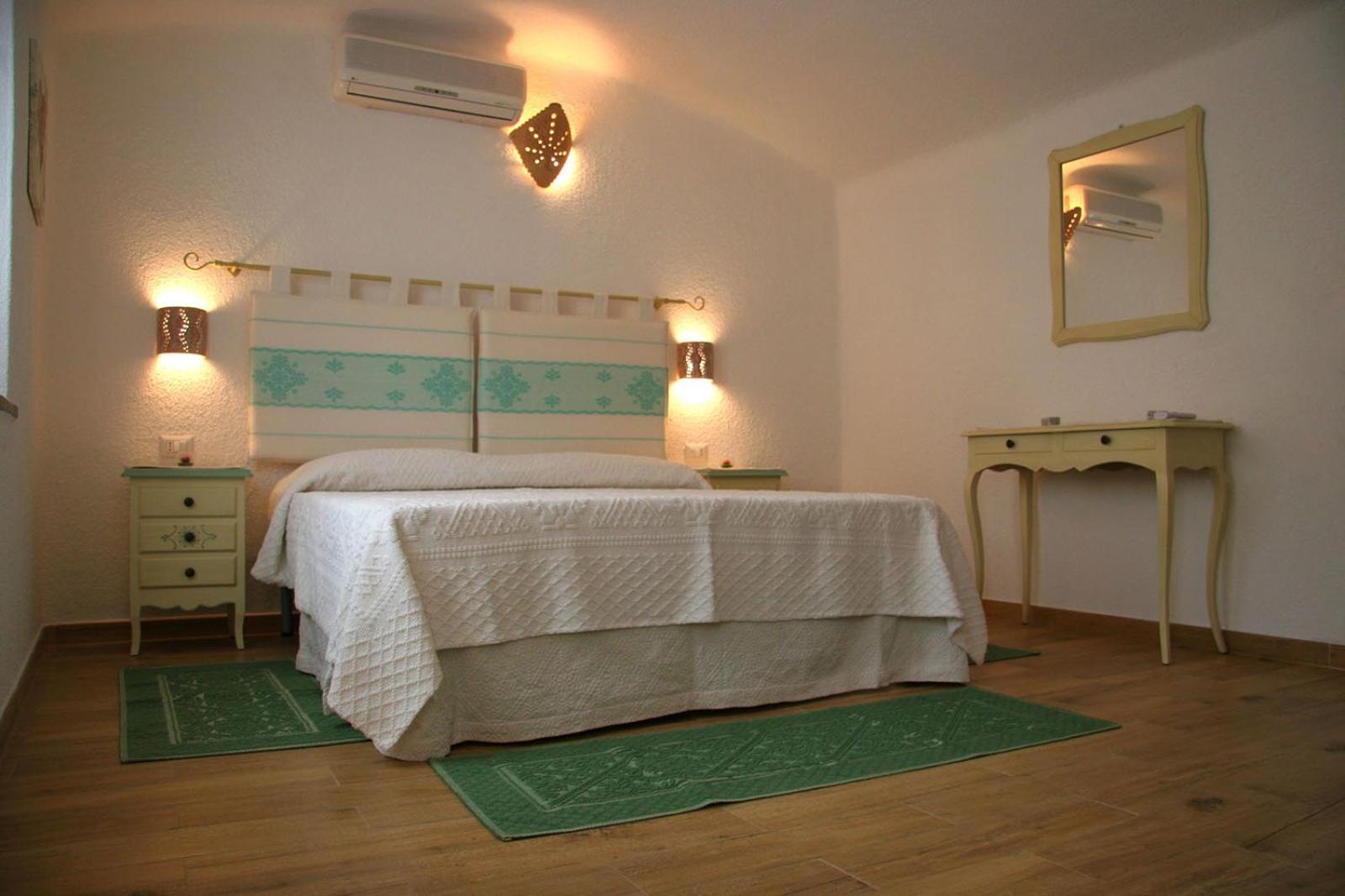 Two-Bedroom House photo 2