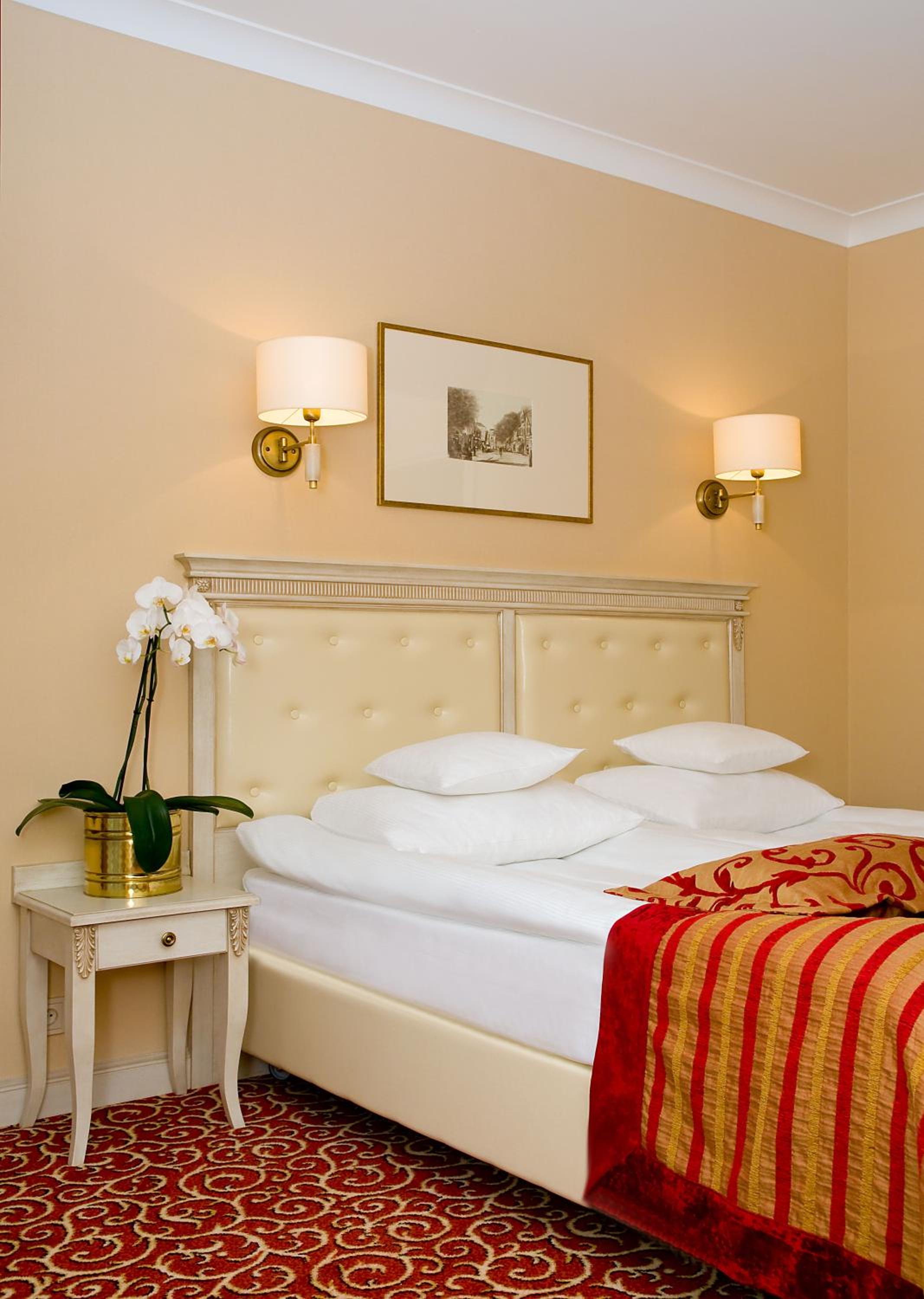Double or Twin Room (Building A) - Photo 3