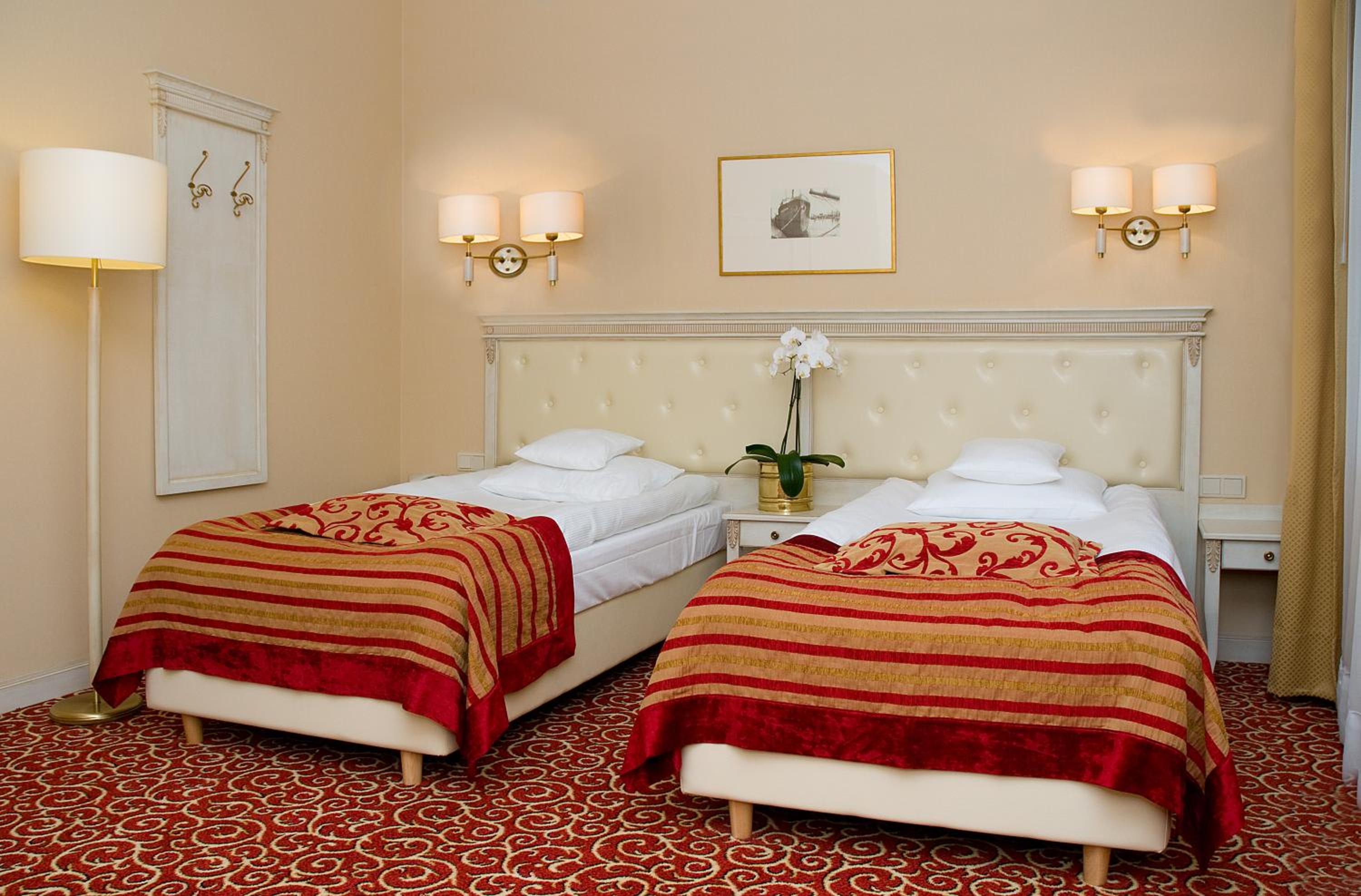 Double or Twin Room (Building A) - Photo 2