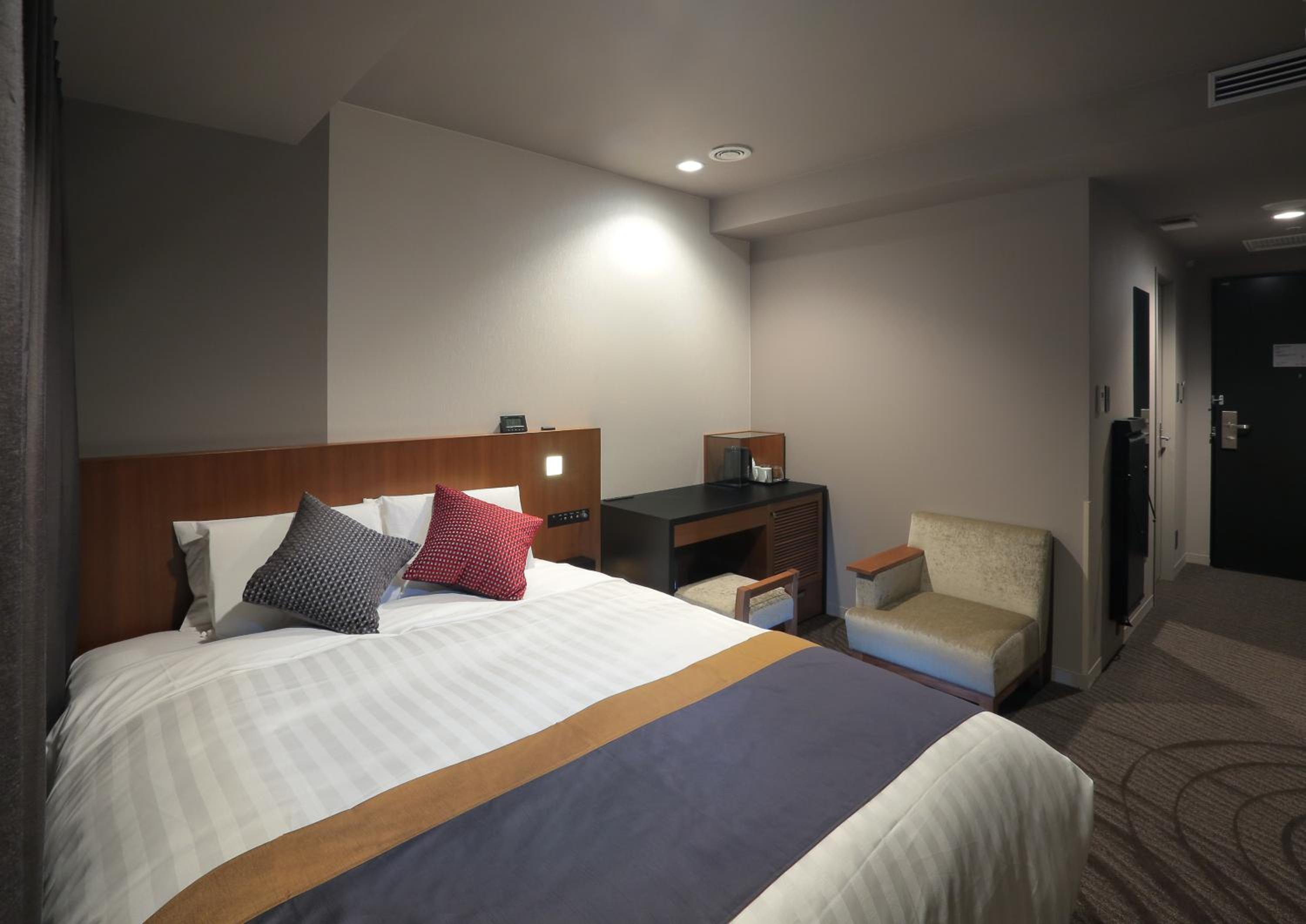 Double Room - Non-Smoking  photo 3