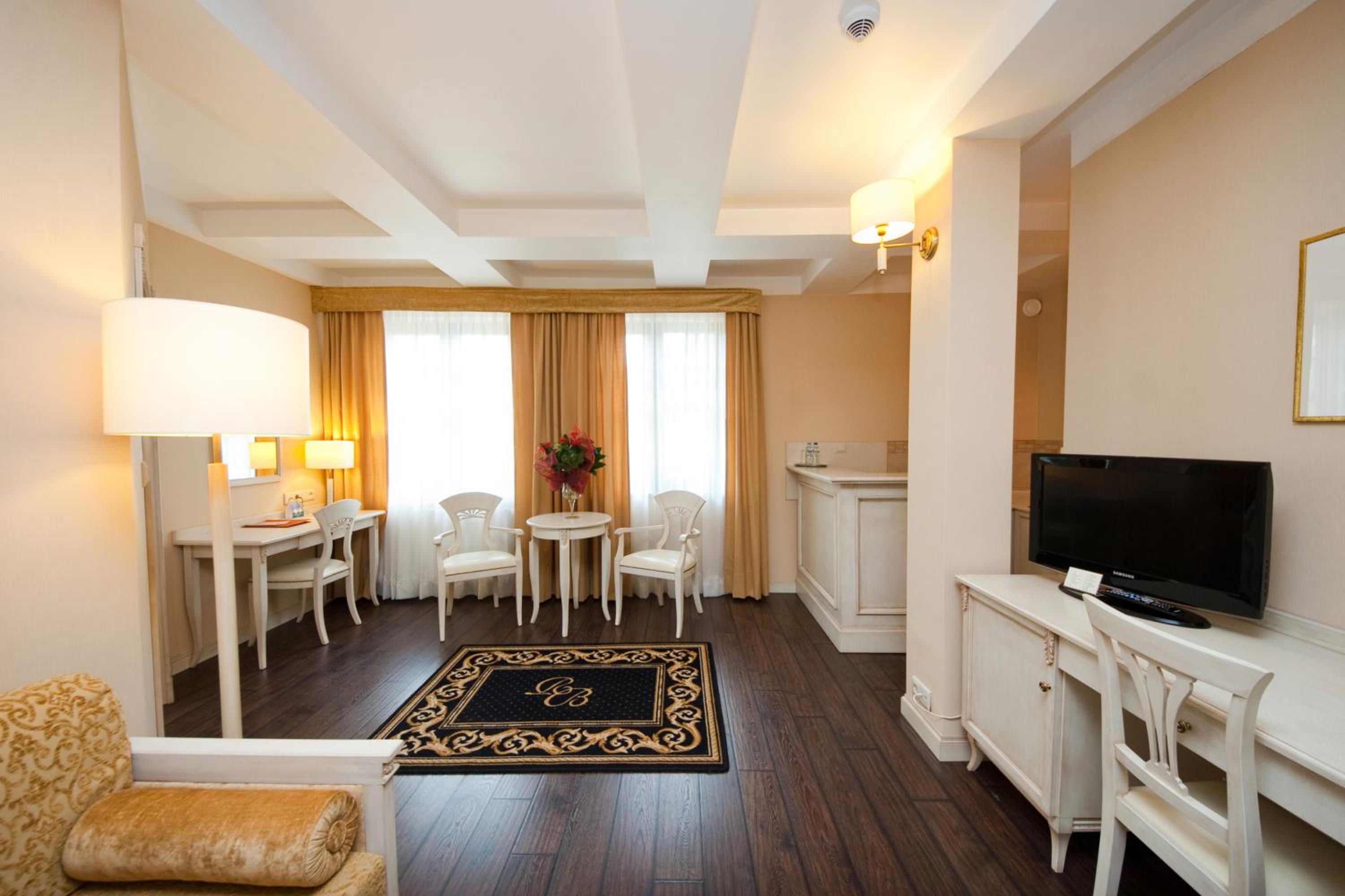 Apartment (Building A) - Photo 6