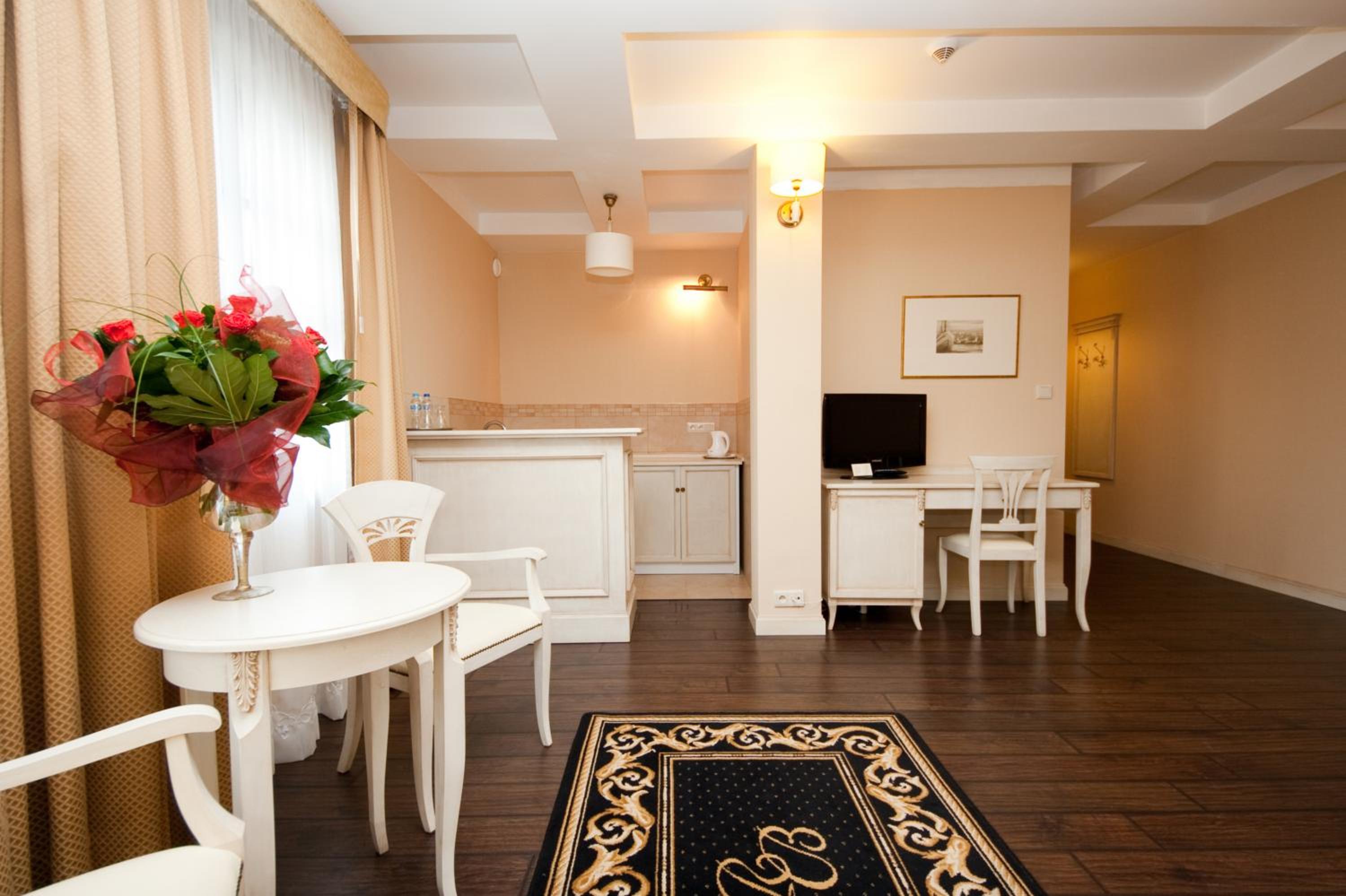 Apartment (Building A) - Photo 1