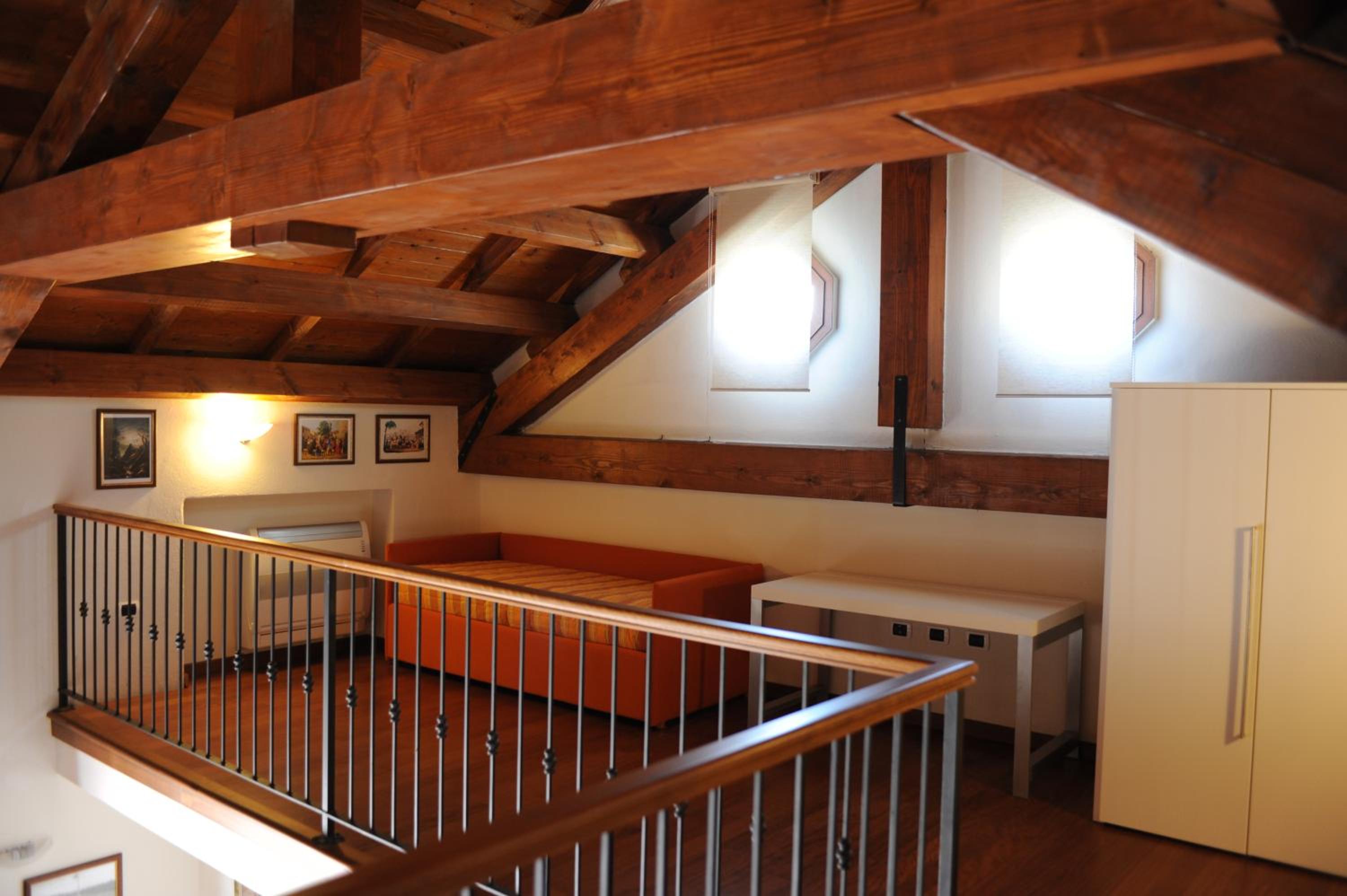 Triple Room - Split Level photo 2