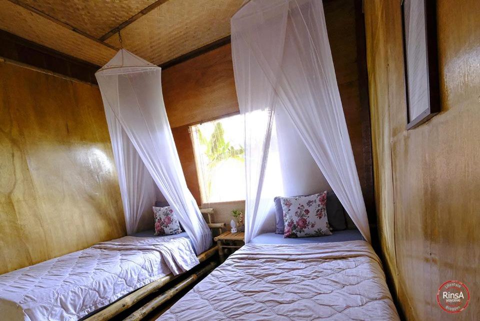 Twin Room with Shared Bathroom