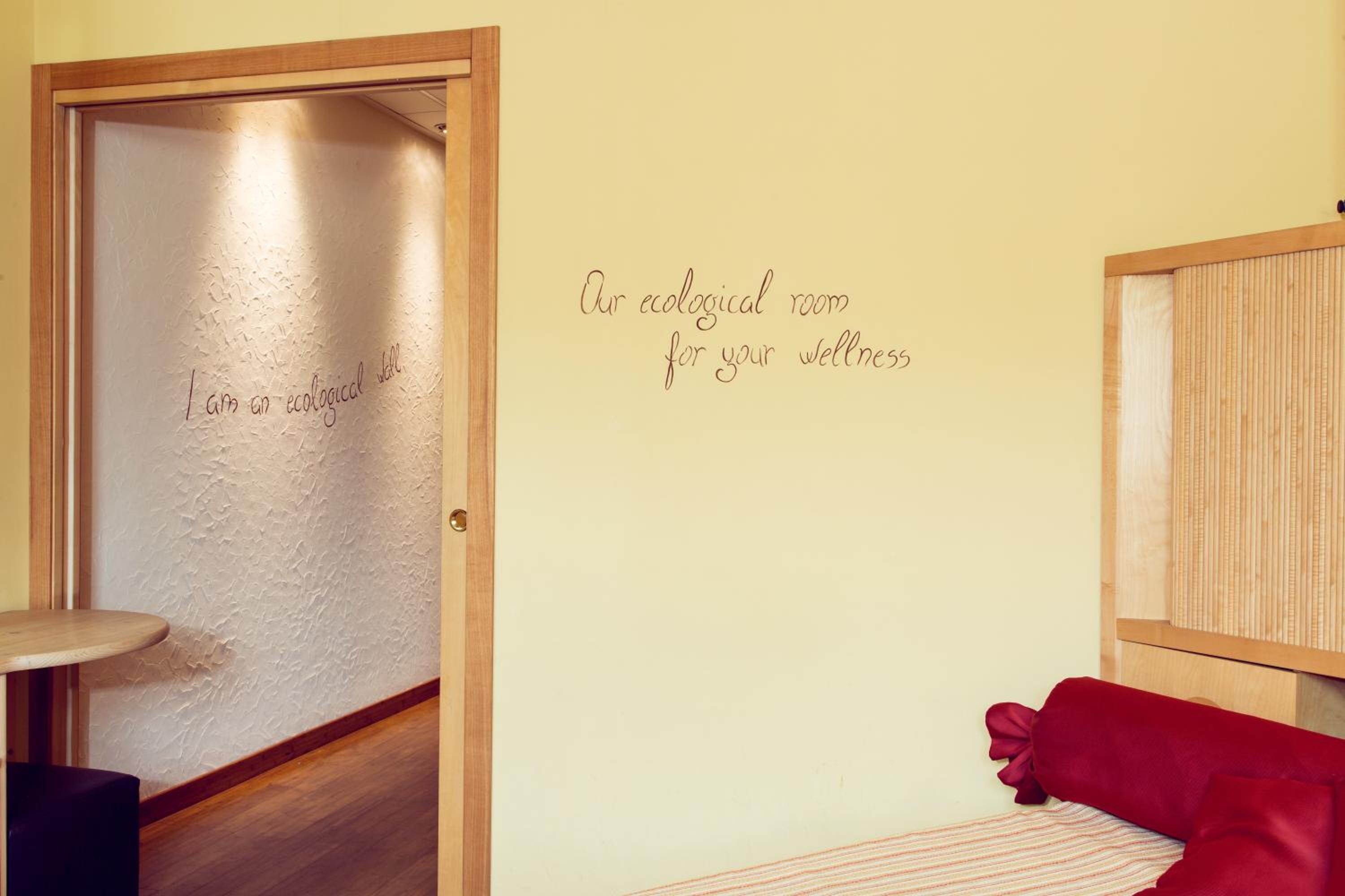 Junior Suite (2 Adults)