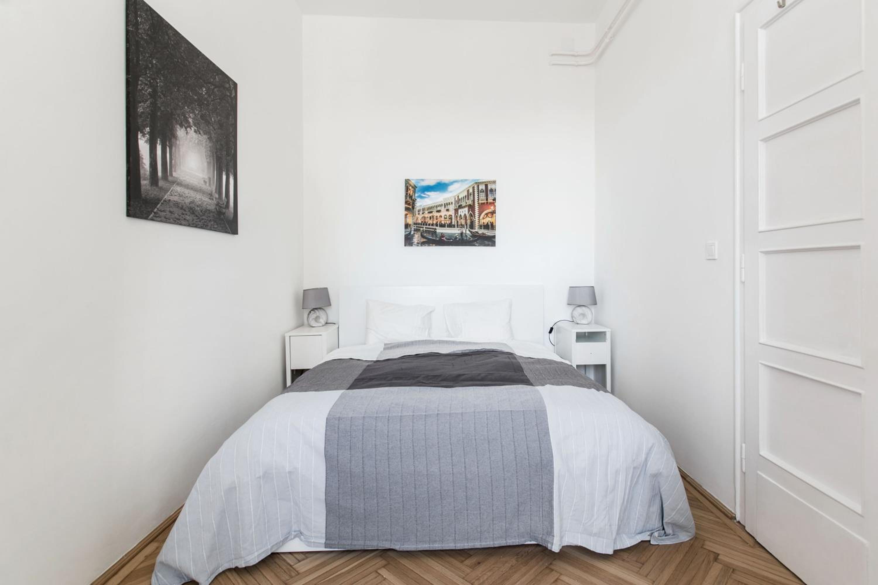 Apartment with Balcony - Photo 1