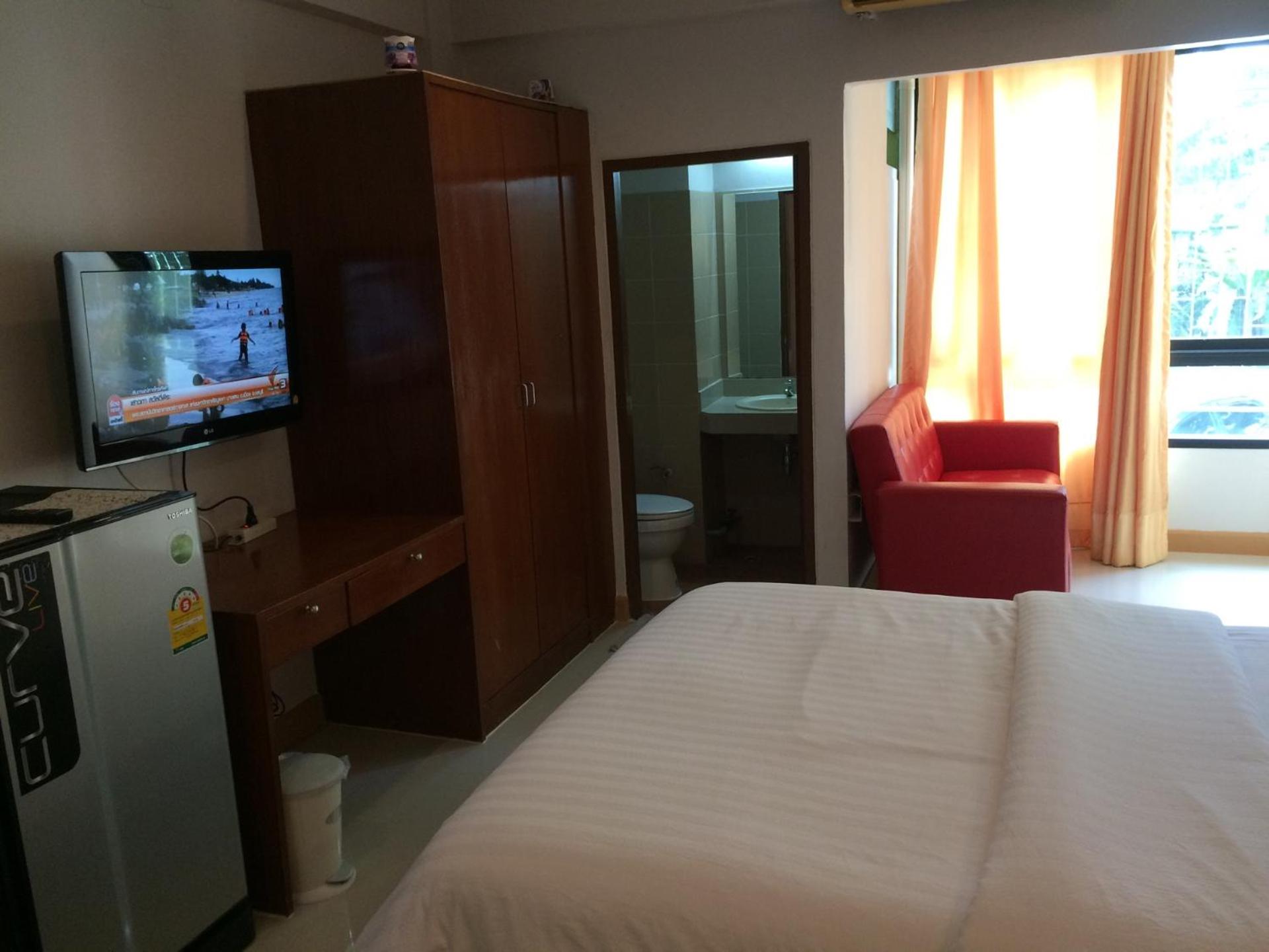 Budget Double Room photo 3