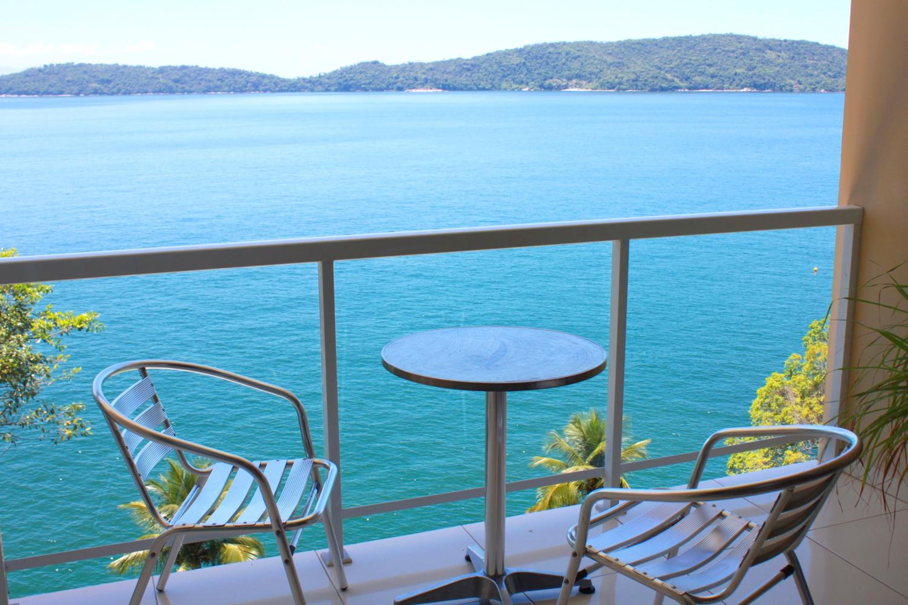 Deluxe Apartment with See View photo 3