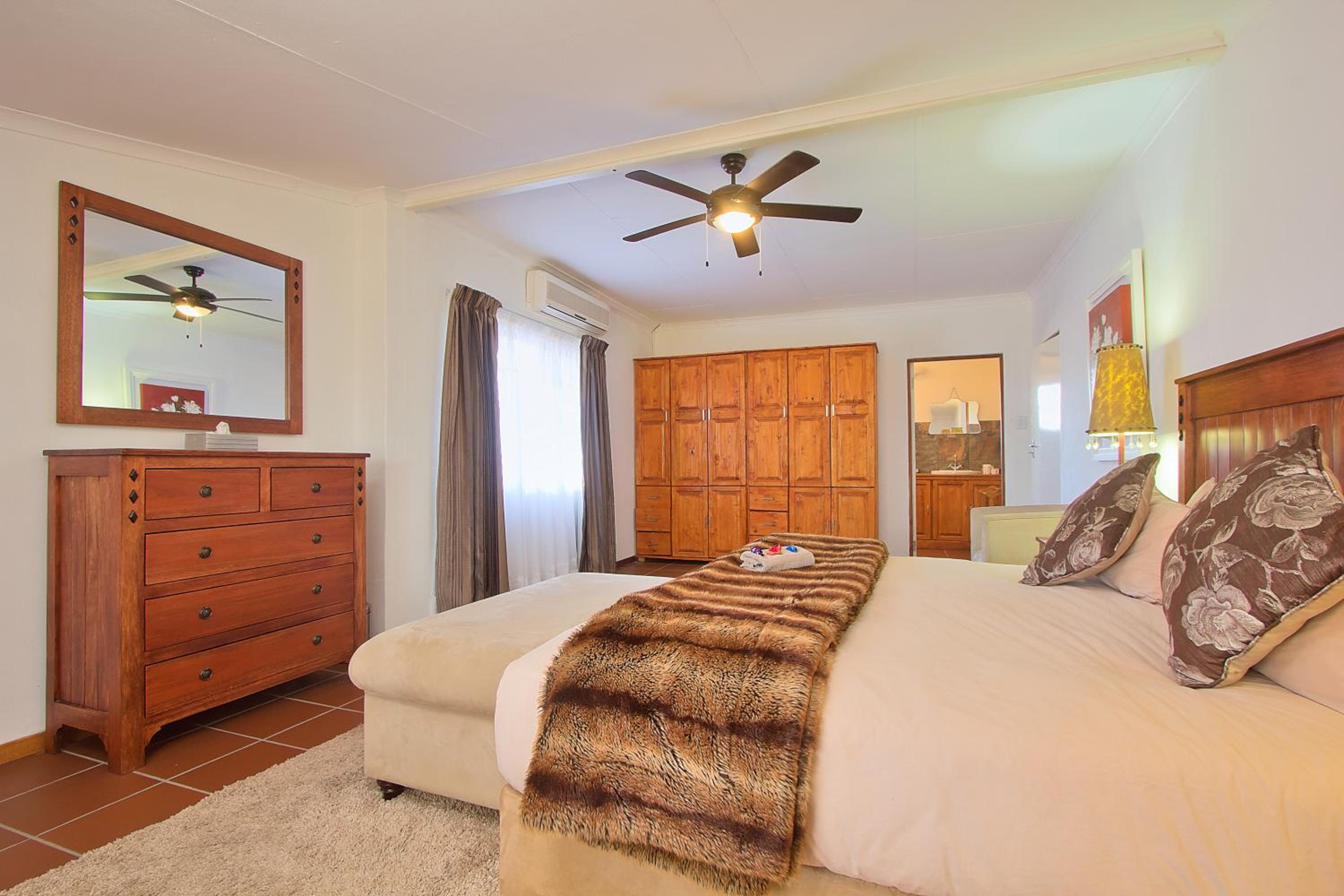 Classic Triple Room