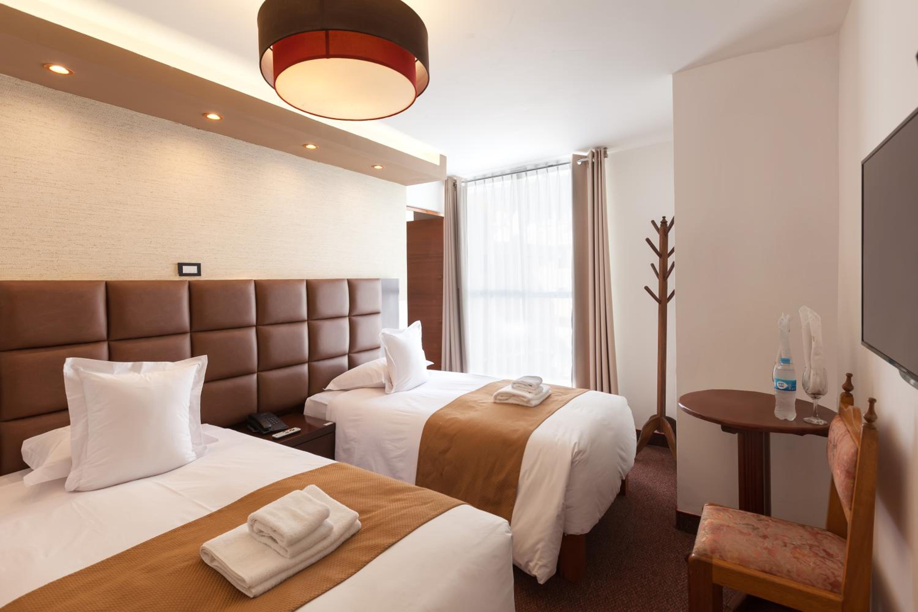 Standard Twin Room photo 2