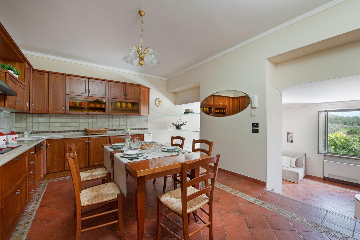 Two-Bedroom Apartment with Mountain View photo 2