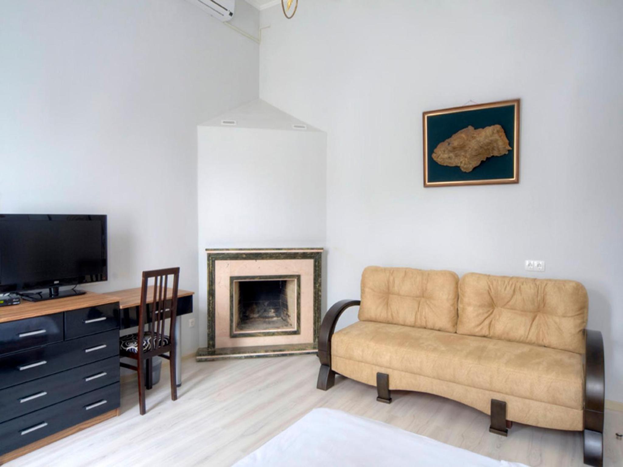 Studio Apartment photo 3