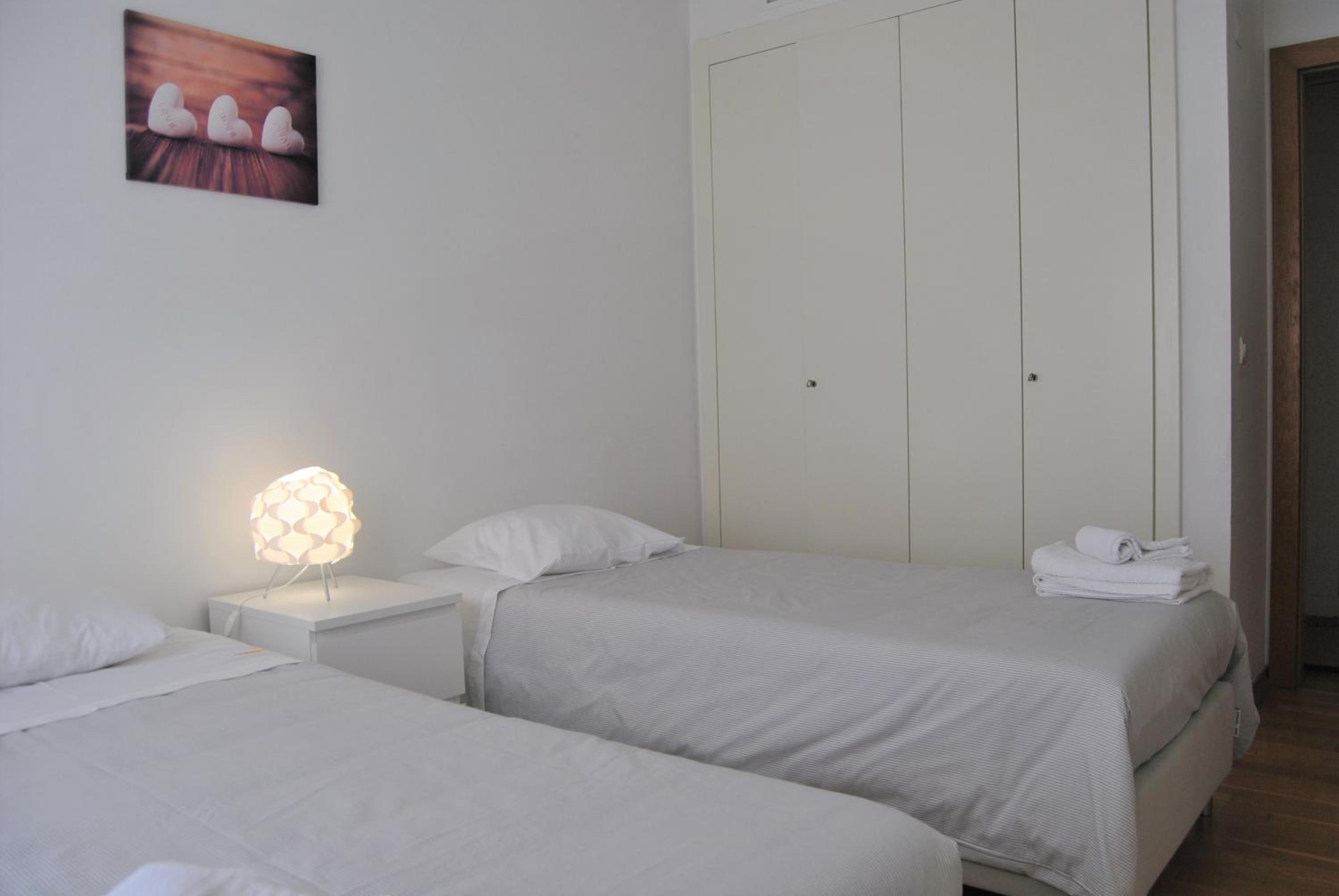 Apartment photo 2