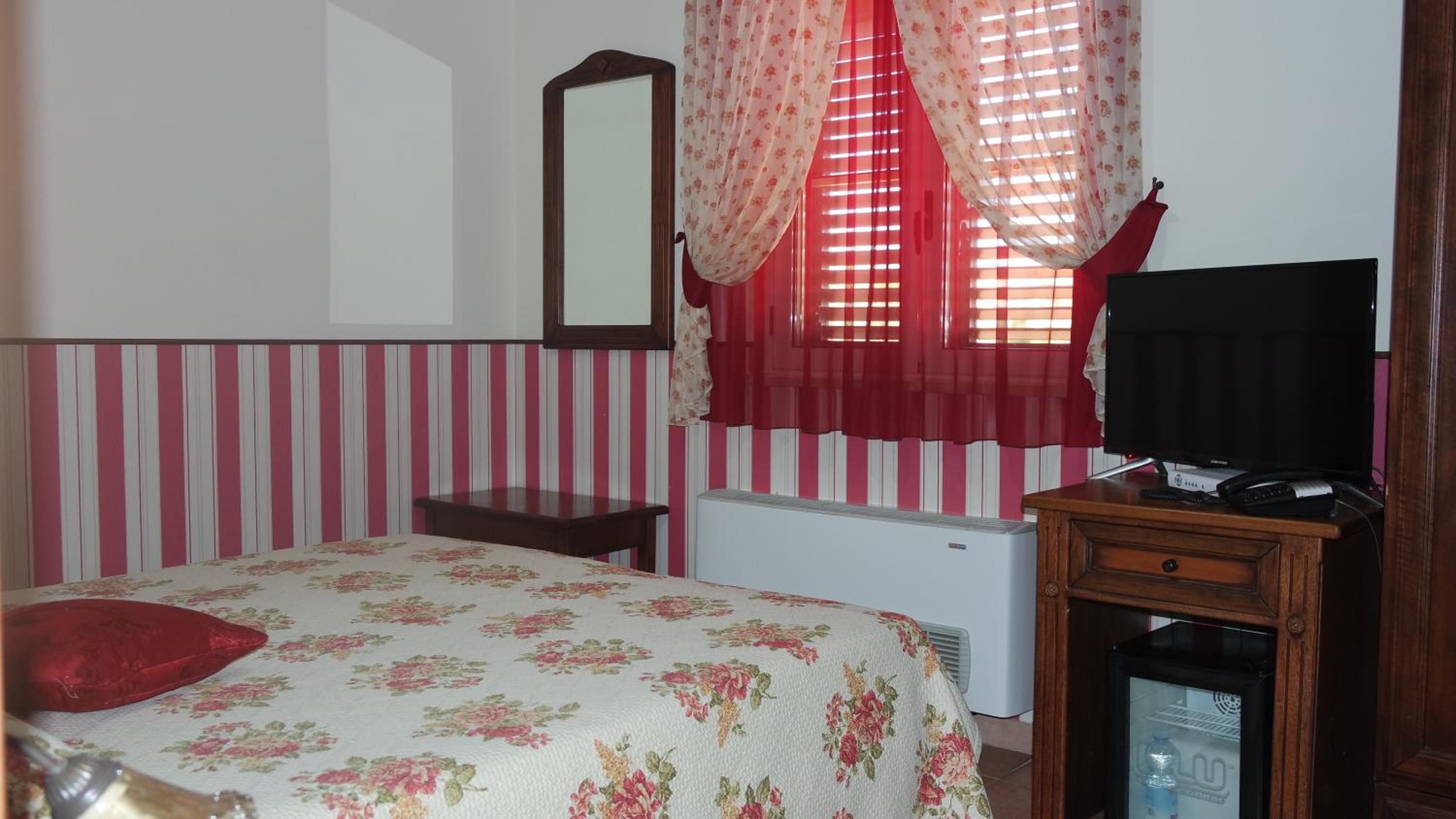 Double Or Twin Room photo 2