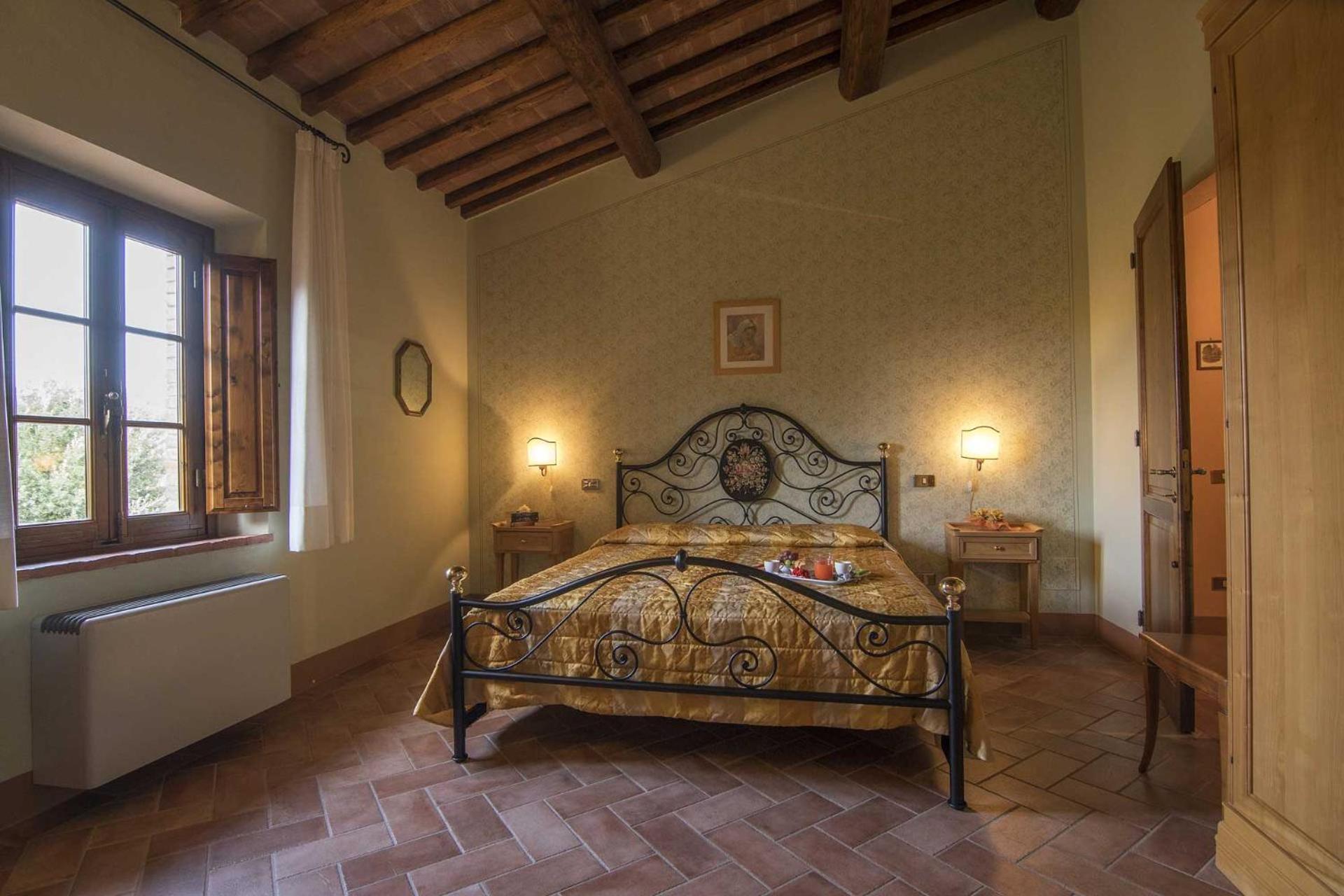 One-Bedroom Apartment (2 Adults)