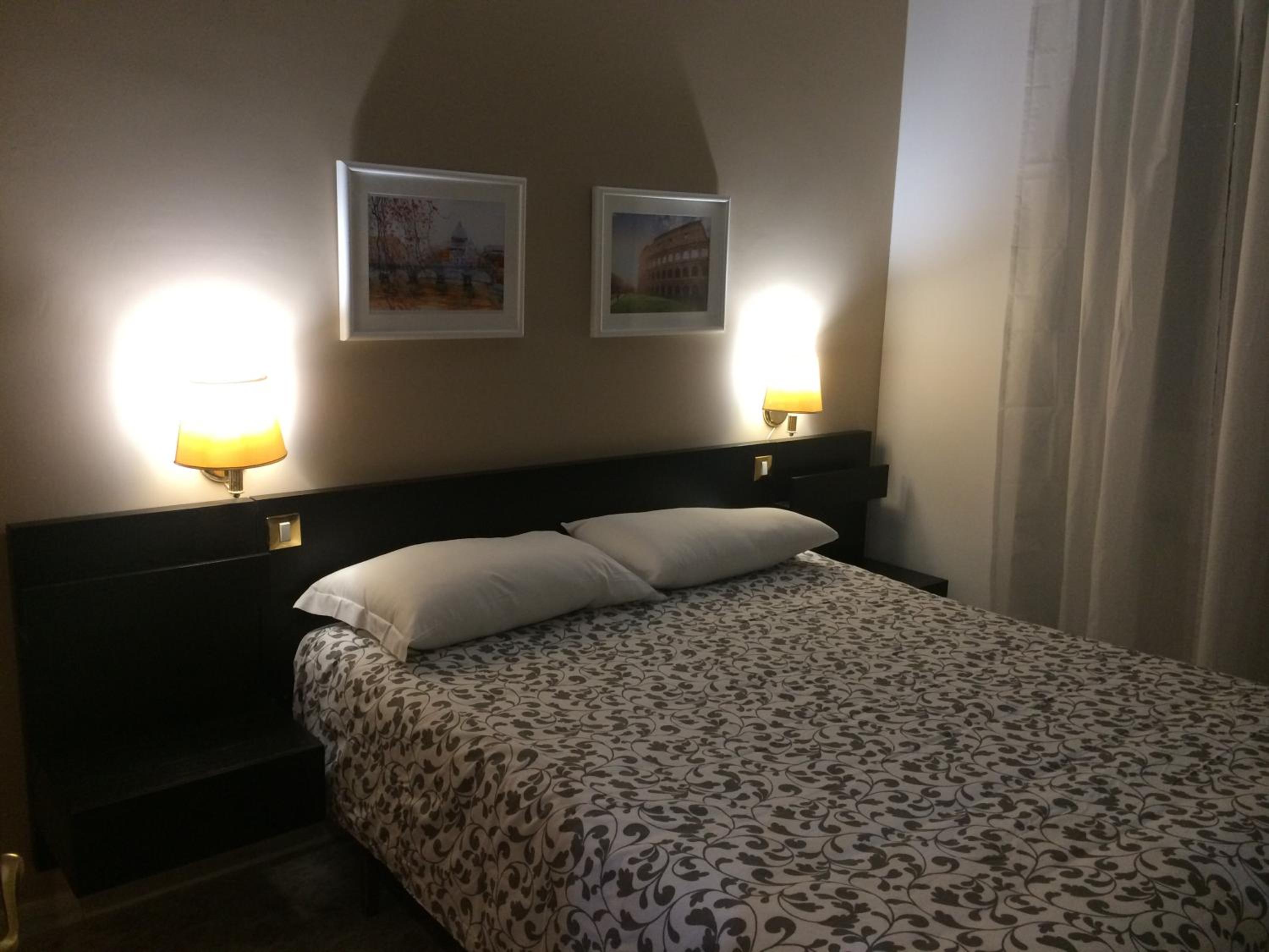 Quadruple Room With Private Bathroom photo 3
