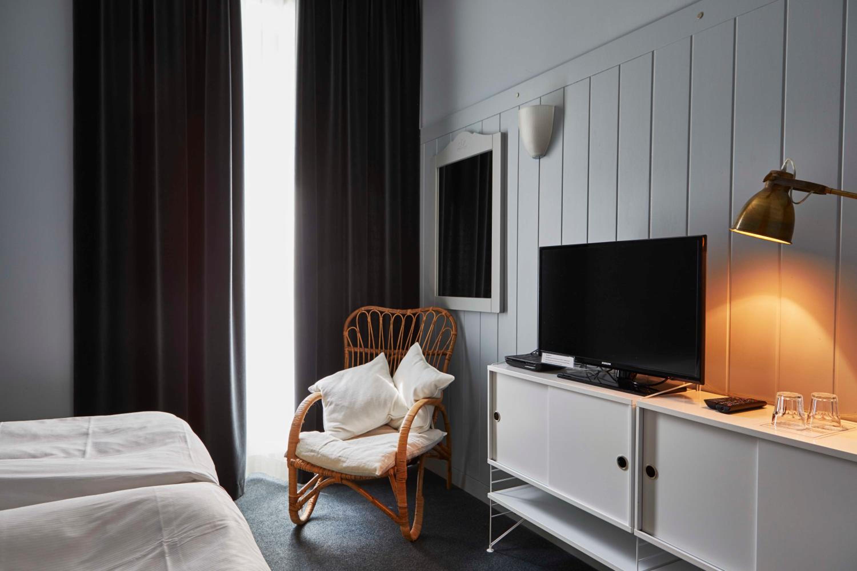 Double or Twin Room photo 3
