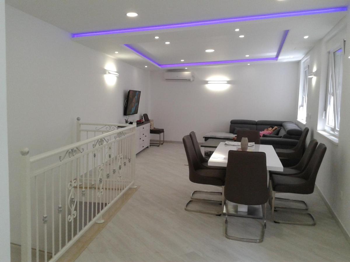 Maisonette photo 1