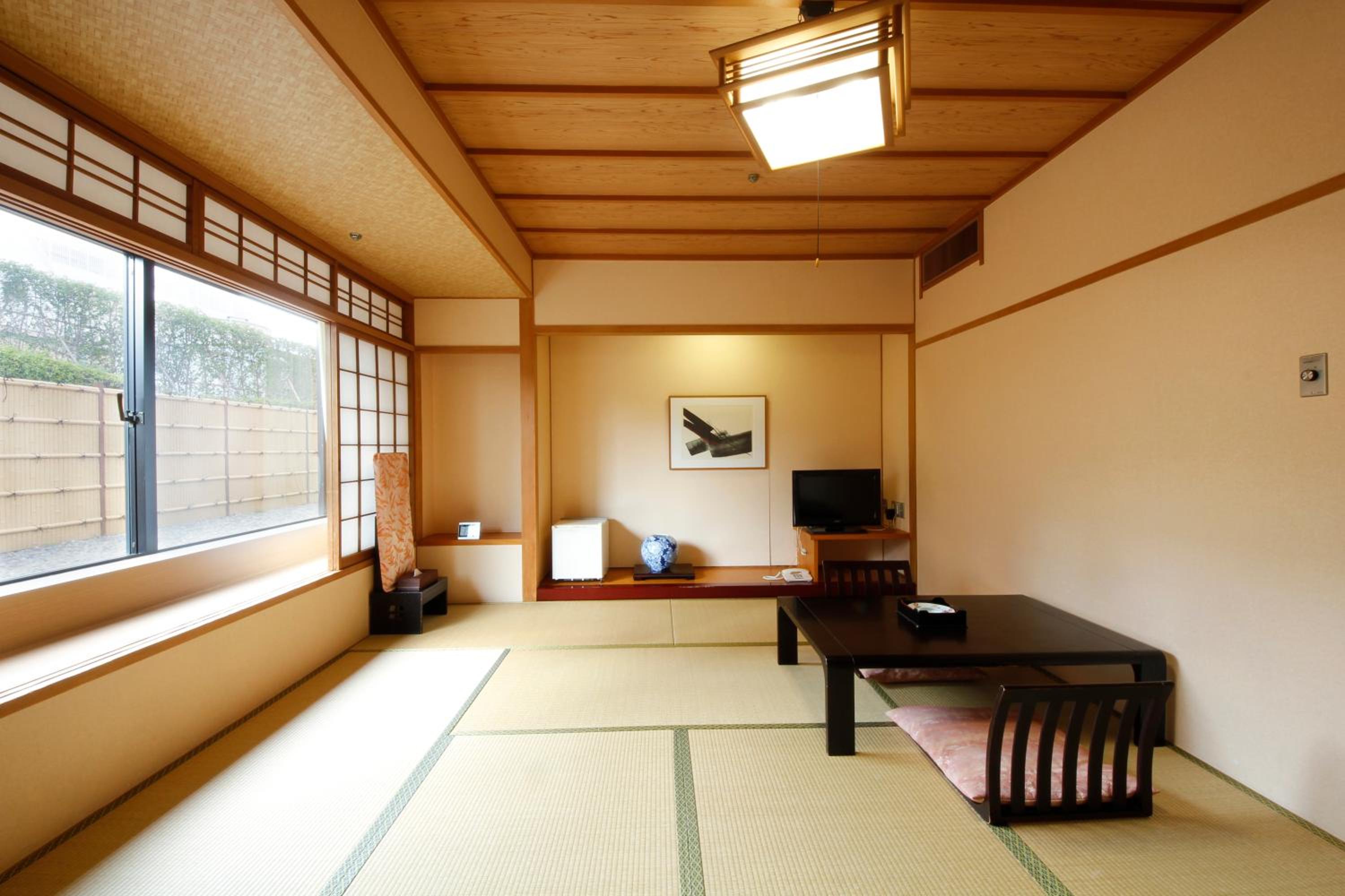 Japanese-Style Room - Photo 2