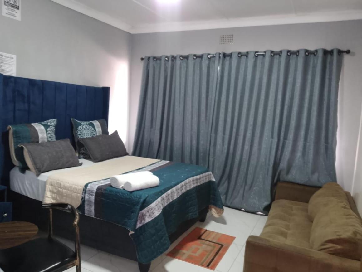 Deluxe Double Room with Bath
