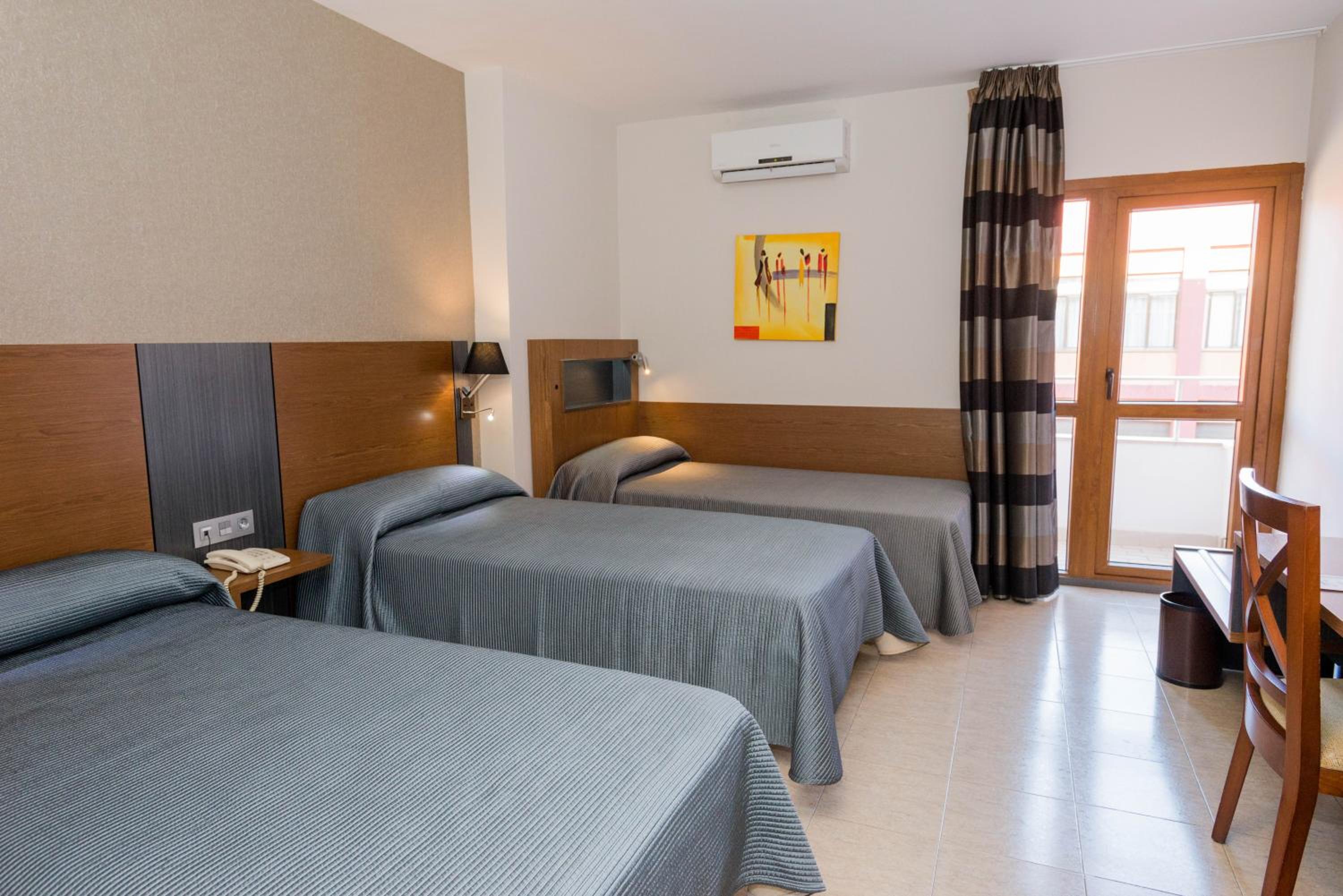 Triple Room - Photo 5