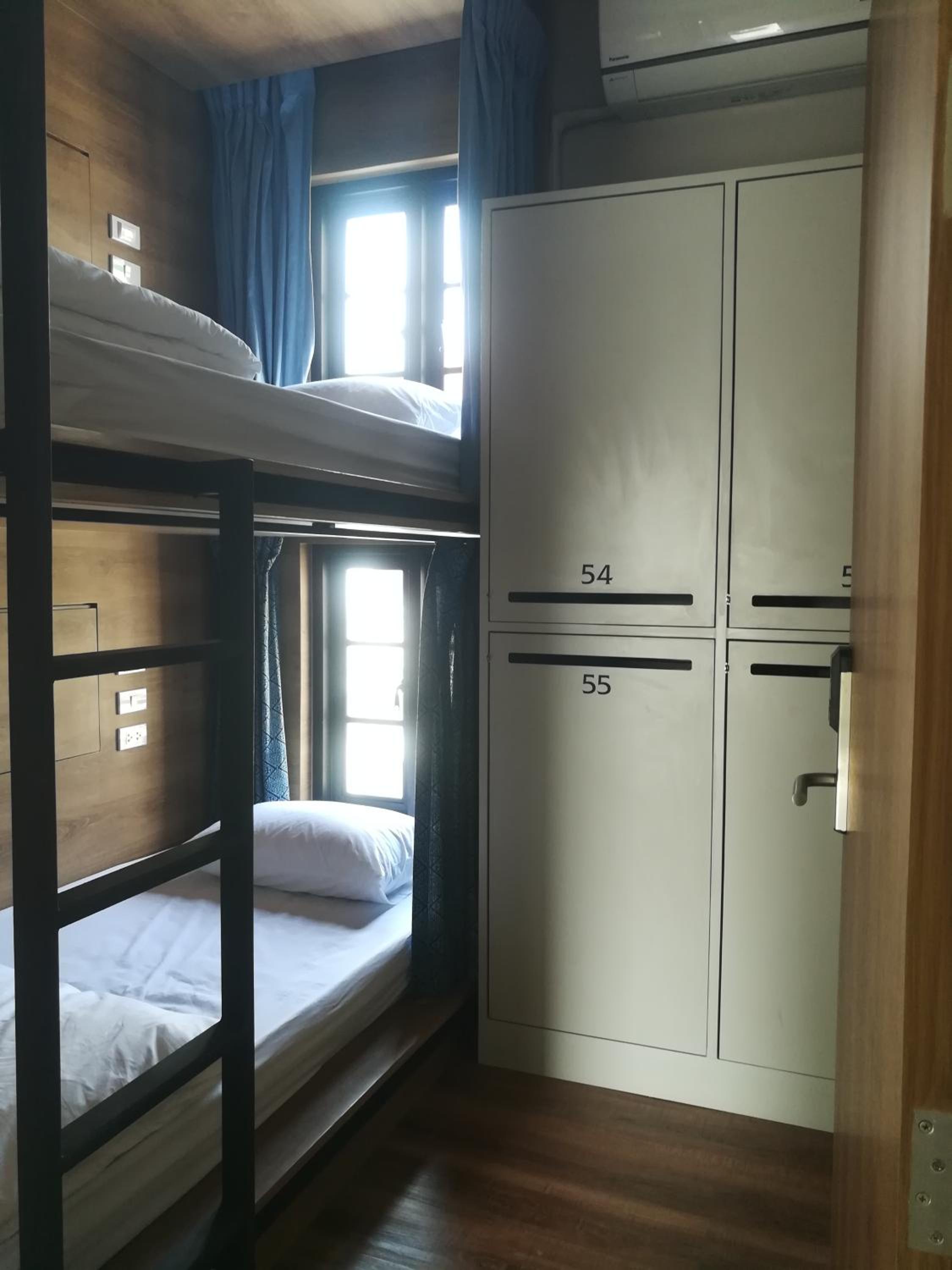 Bed in 4-Bed Mixed Dormitory Room photo 3