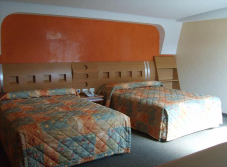 Double Room with Two Double Beds photo 3