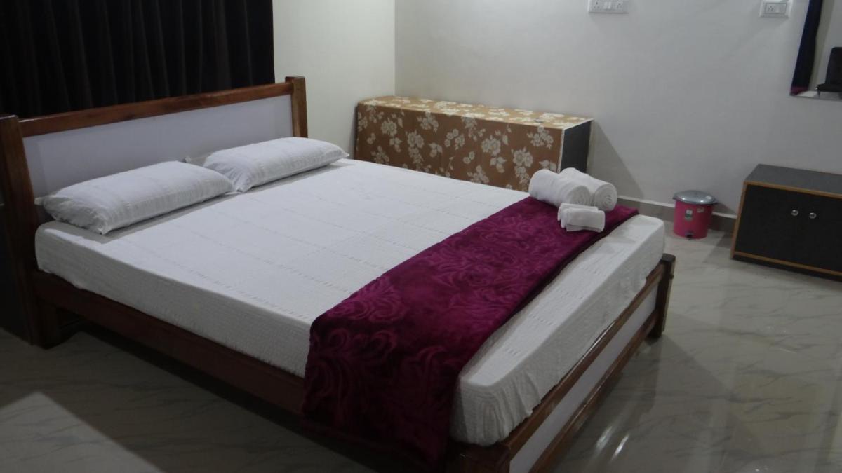 Deluxe Double or Twin Room photo 2