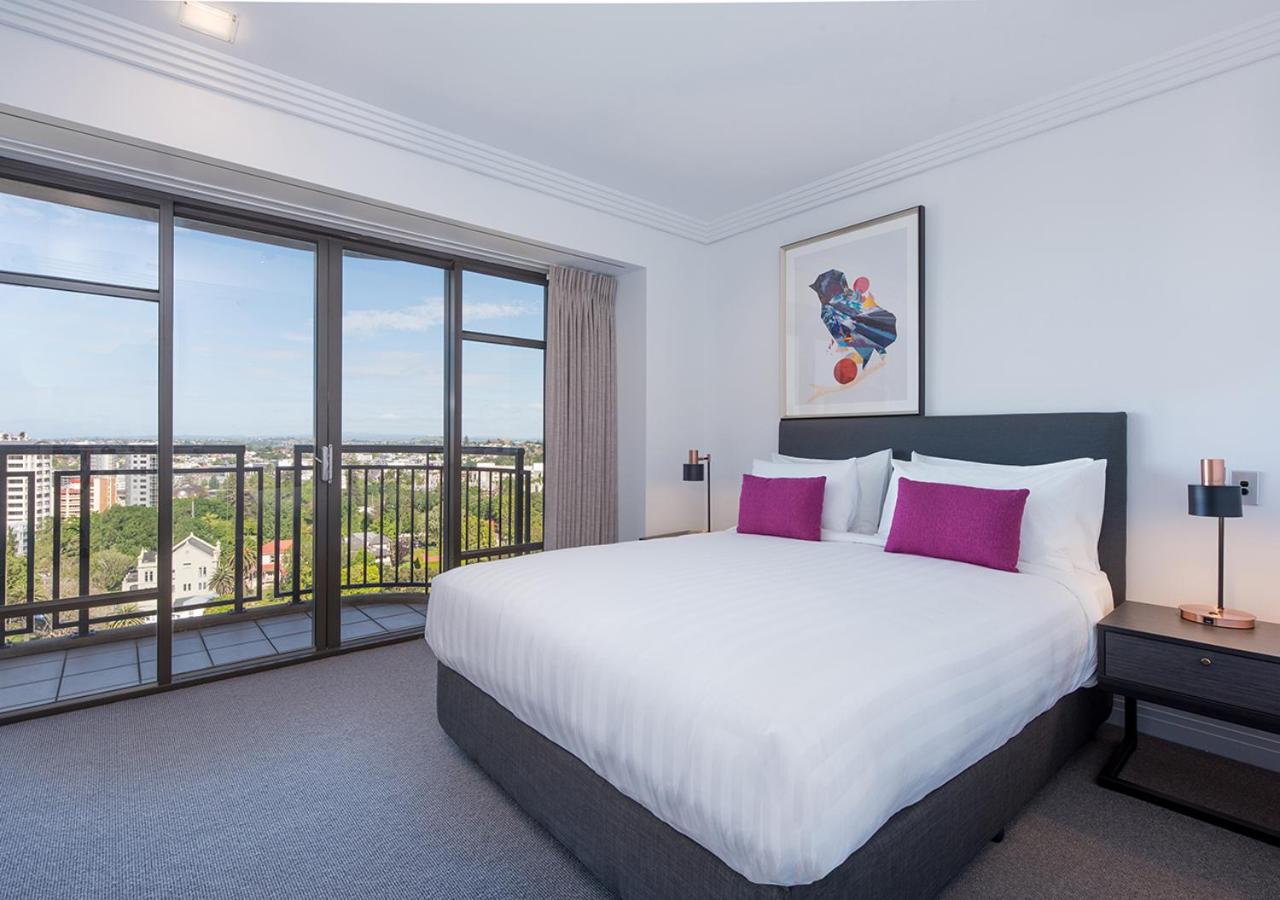 One-Bedroom Executive Park Suite