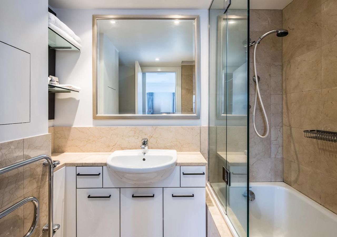 One-Bedroom Suite - No Housekeeping, photo 7