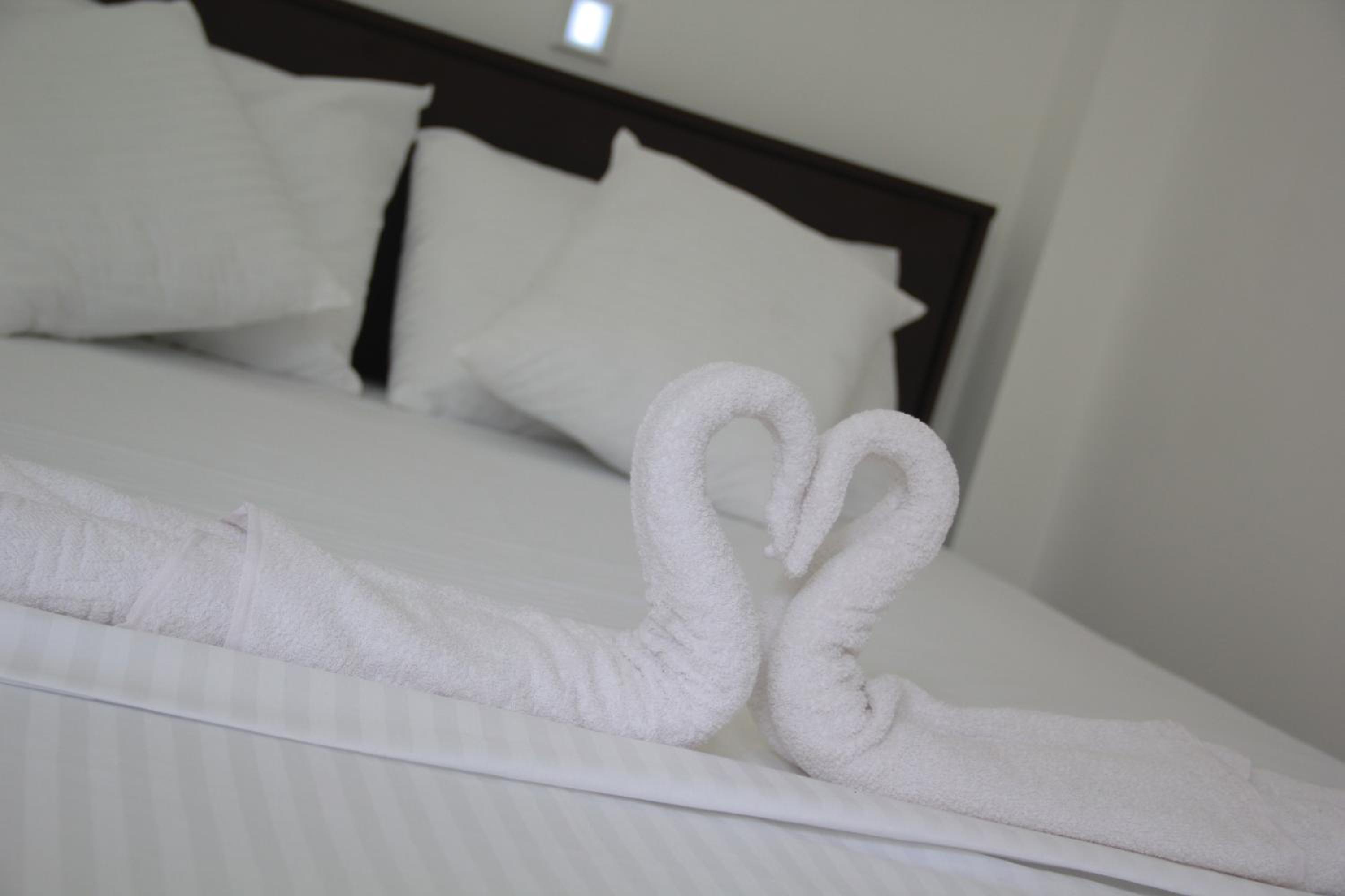 Deluxe Double Room (2 Adults + 1 Child) photo 1