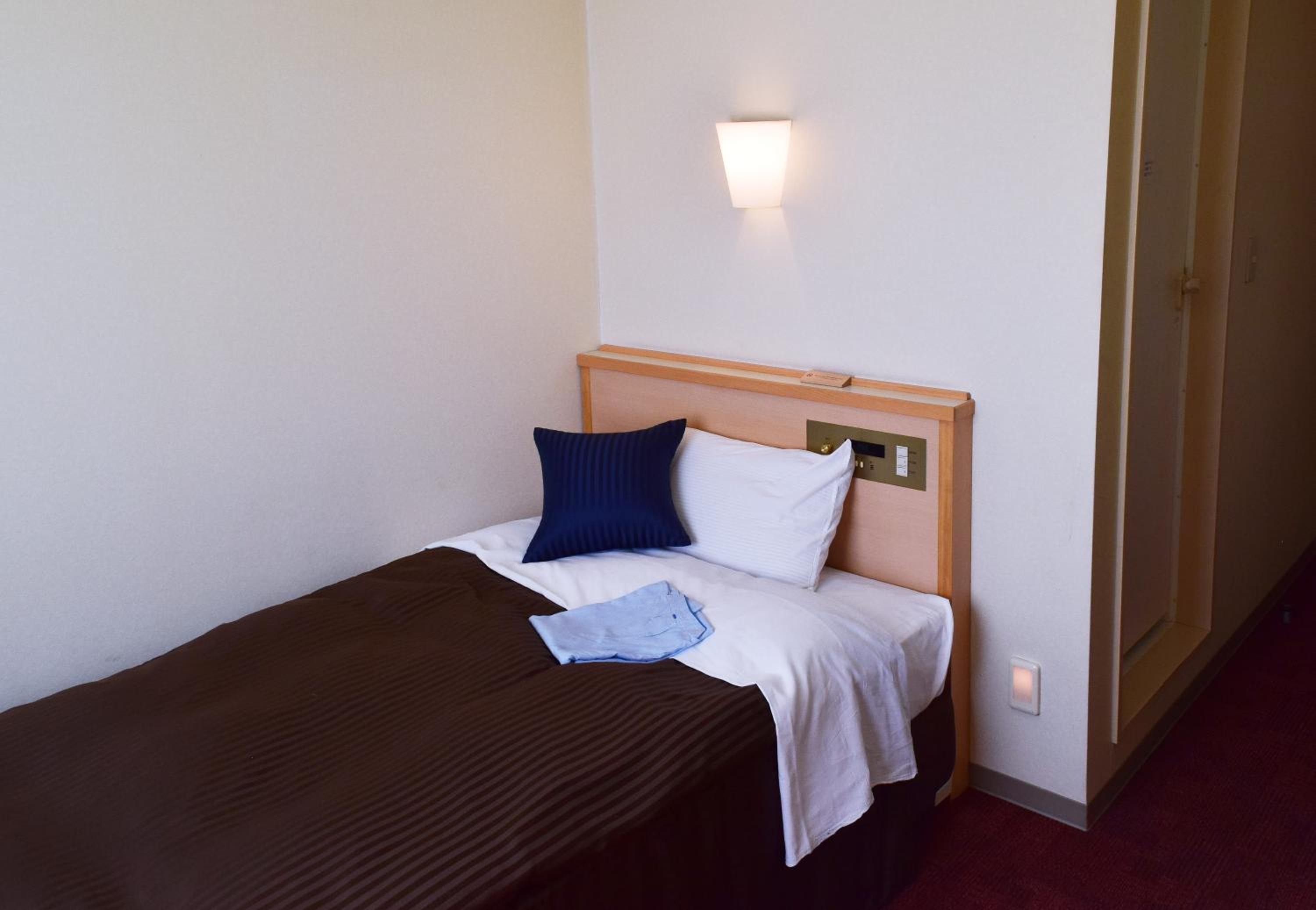 Standard Single Room with Private Bathroom photo 3