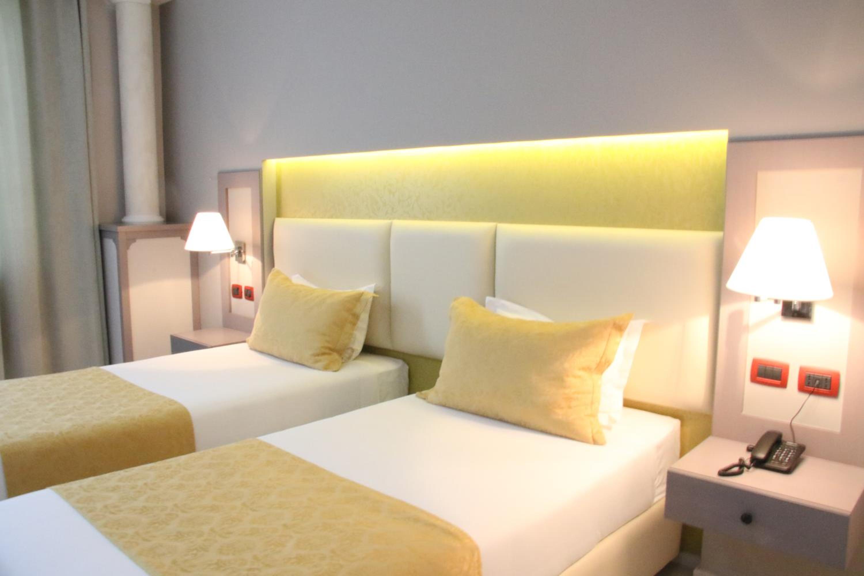 Superior Twin Room photo 3