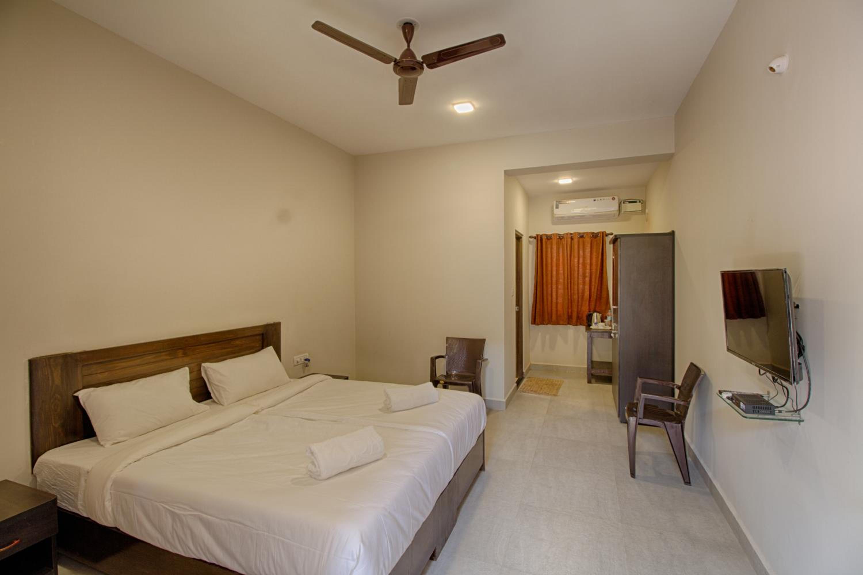 Deluxe Double Room photo 2