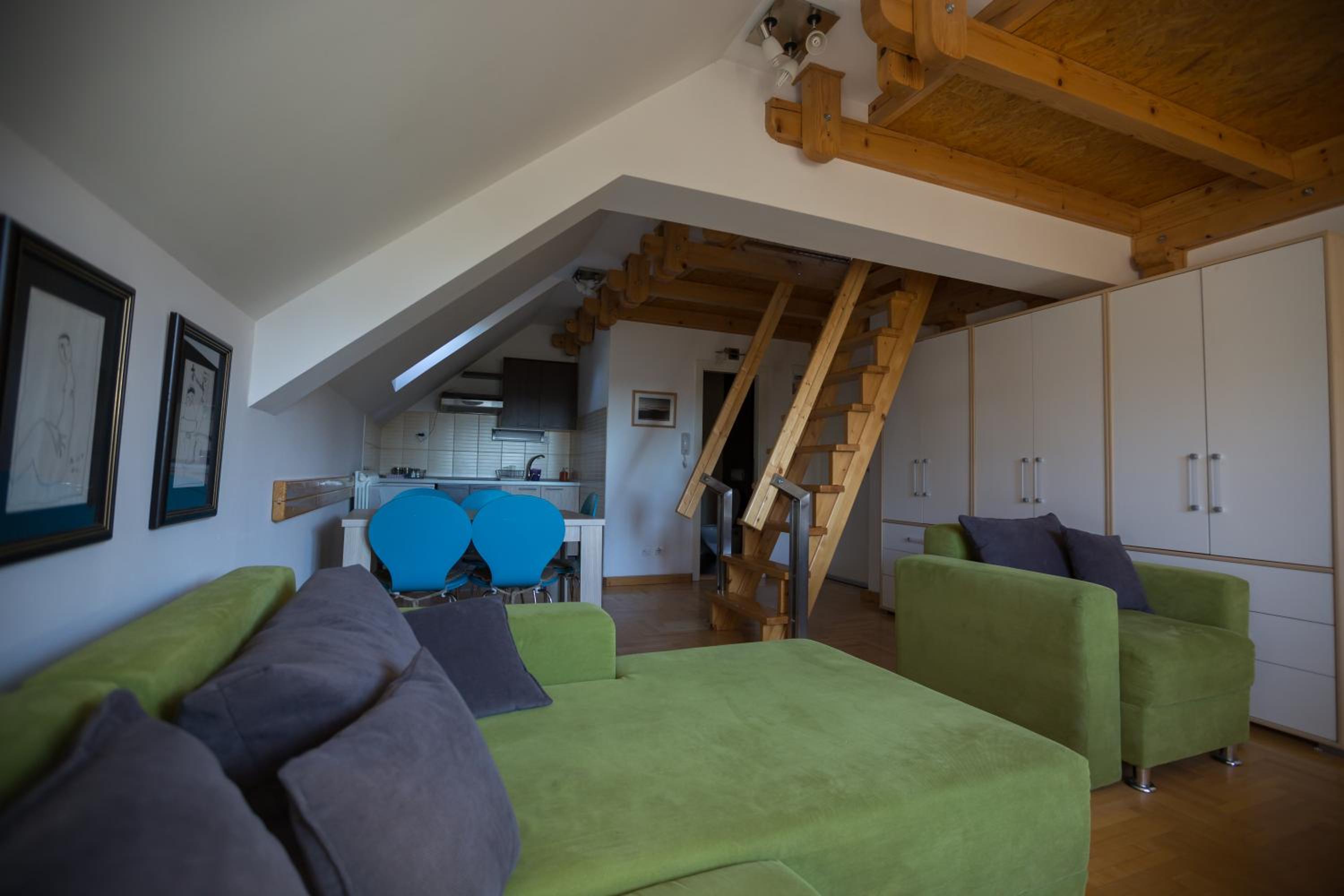 One-Bedroom Apartment (4 Adults)