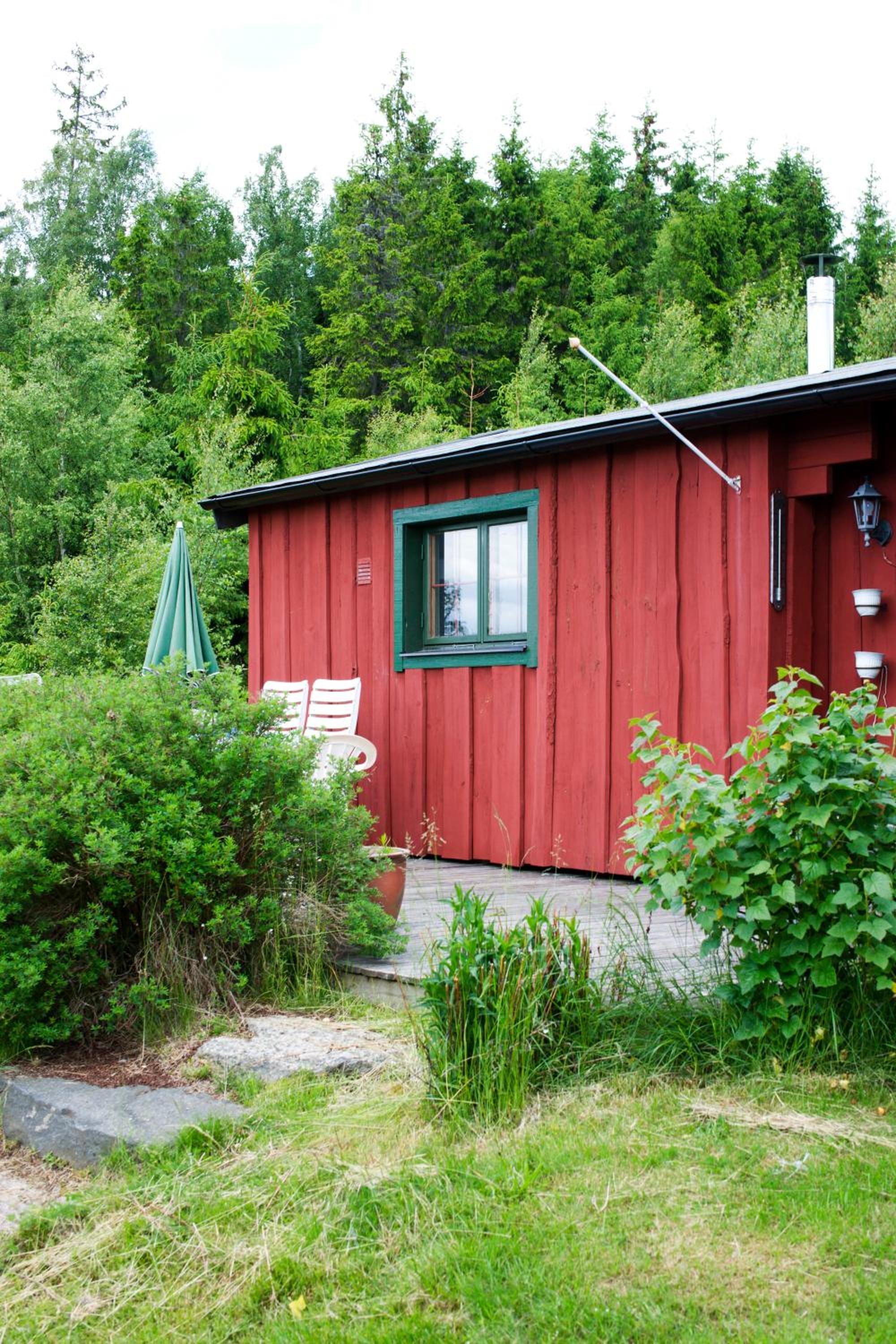 Two-Bedroom Cottage - Photo 12