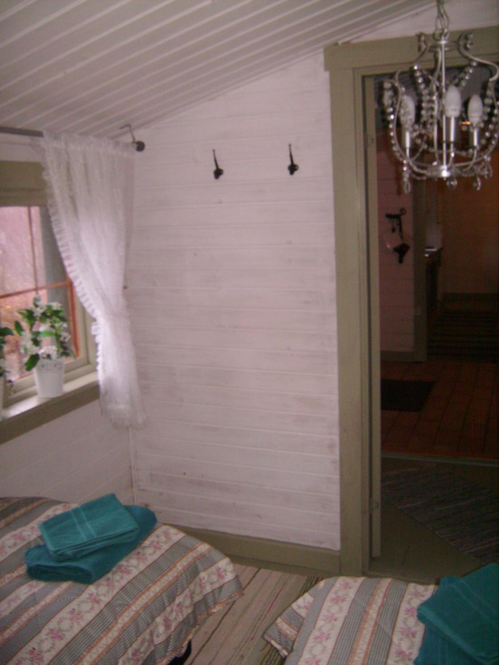 Two-Bedroom Cottage - Photo 15